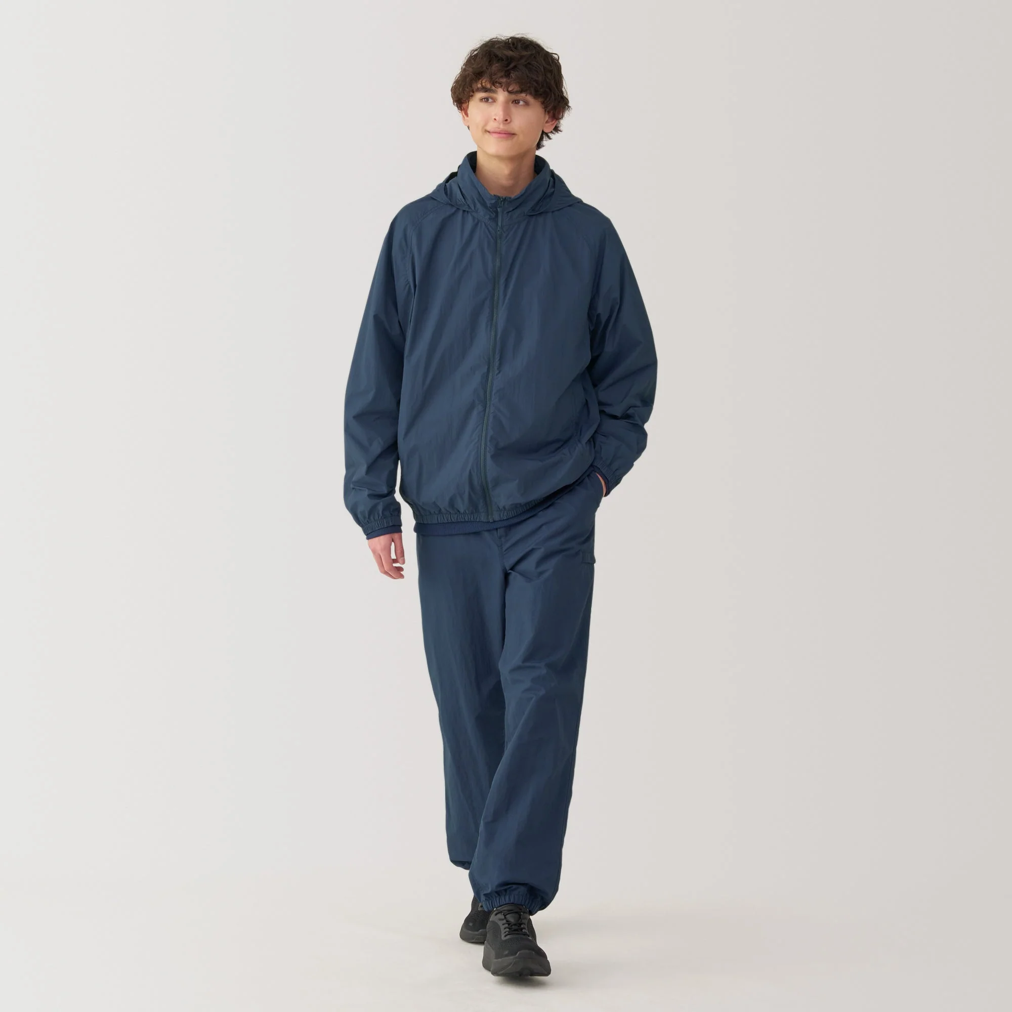 Men's Water Repellent Nylon Packable Windbreaker - Image 49