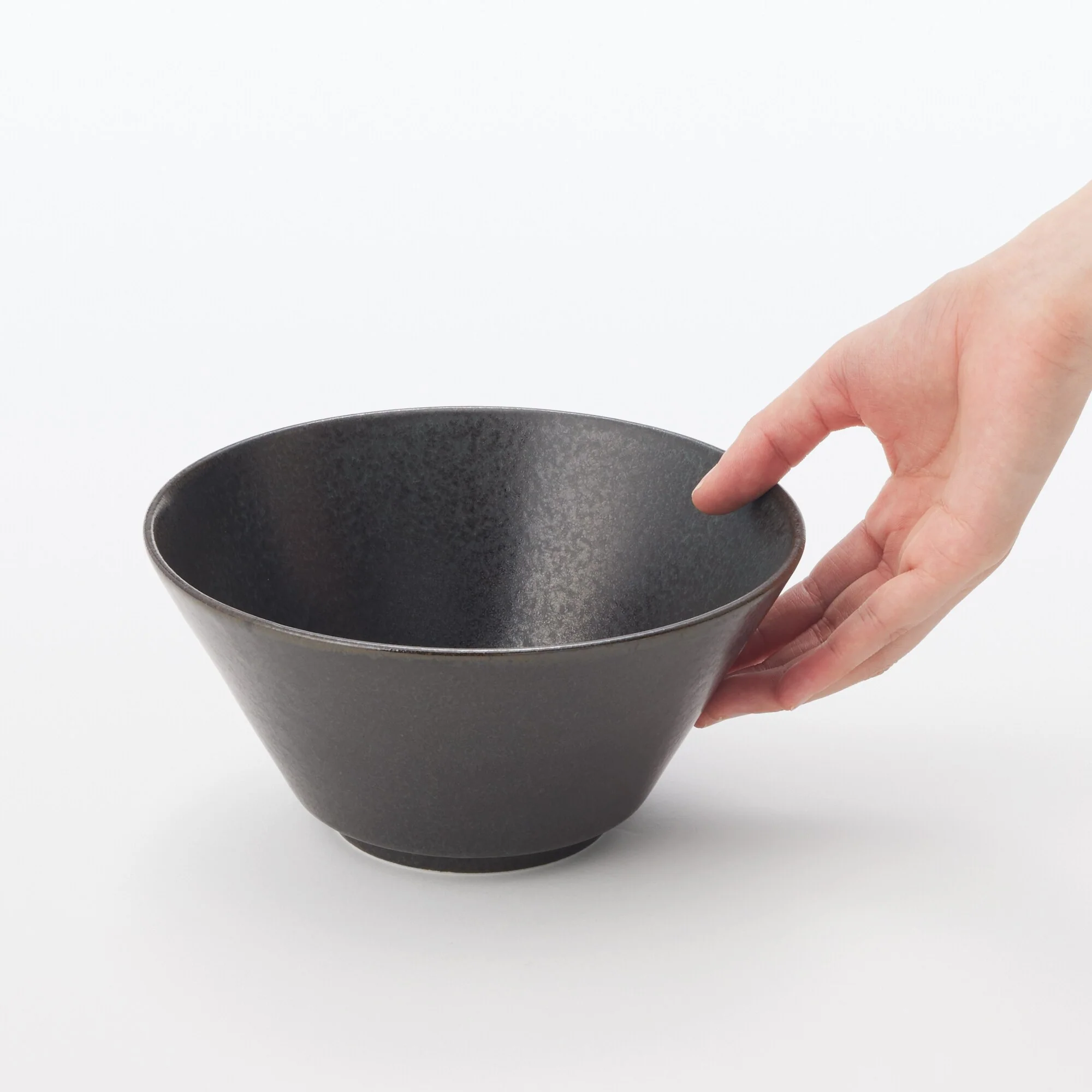 Mino Ware Noodle Bowl - Black - Image 6