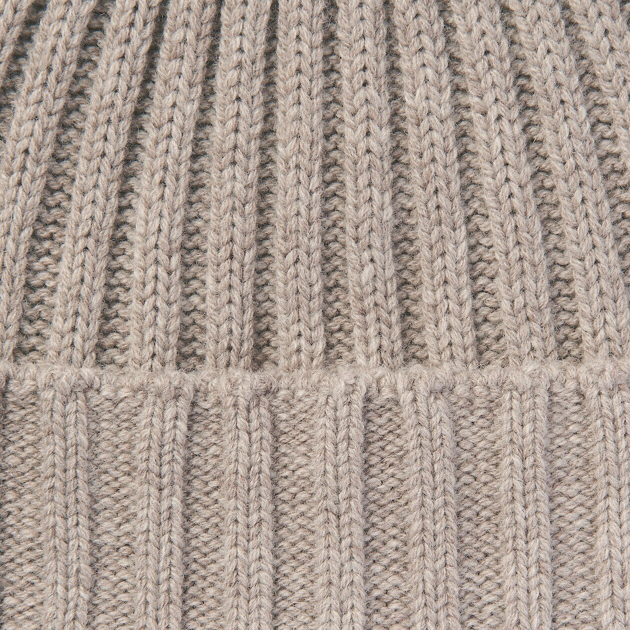 Non-Itchy Ribbed Beanie - Image 16