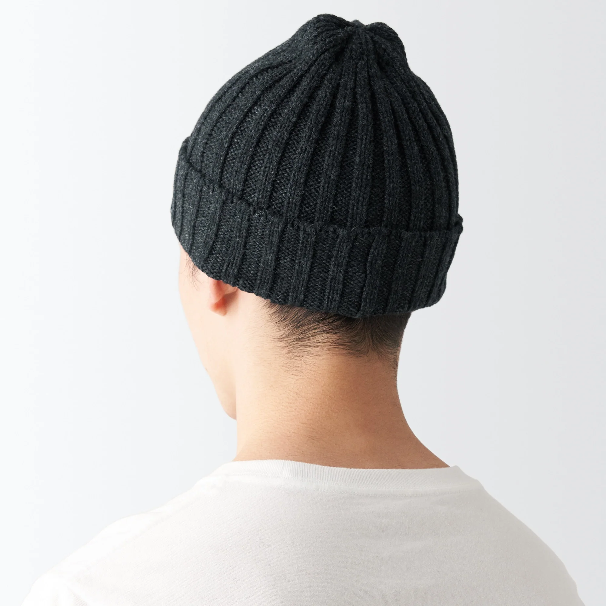 Non-Itchy Ribbed Beanie - Image 4
