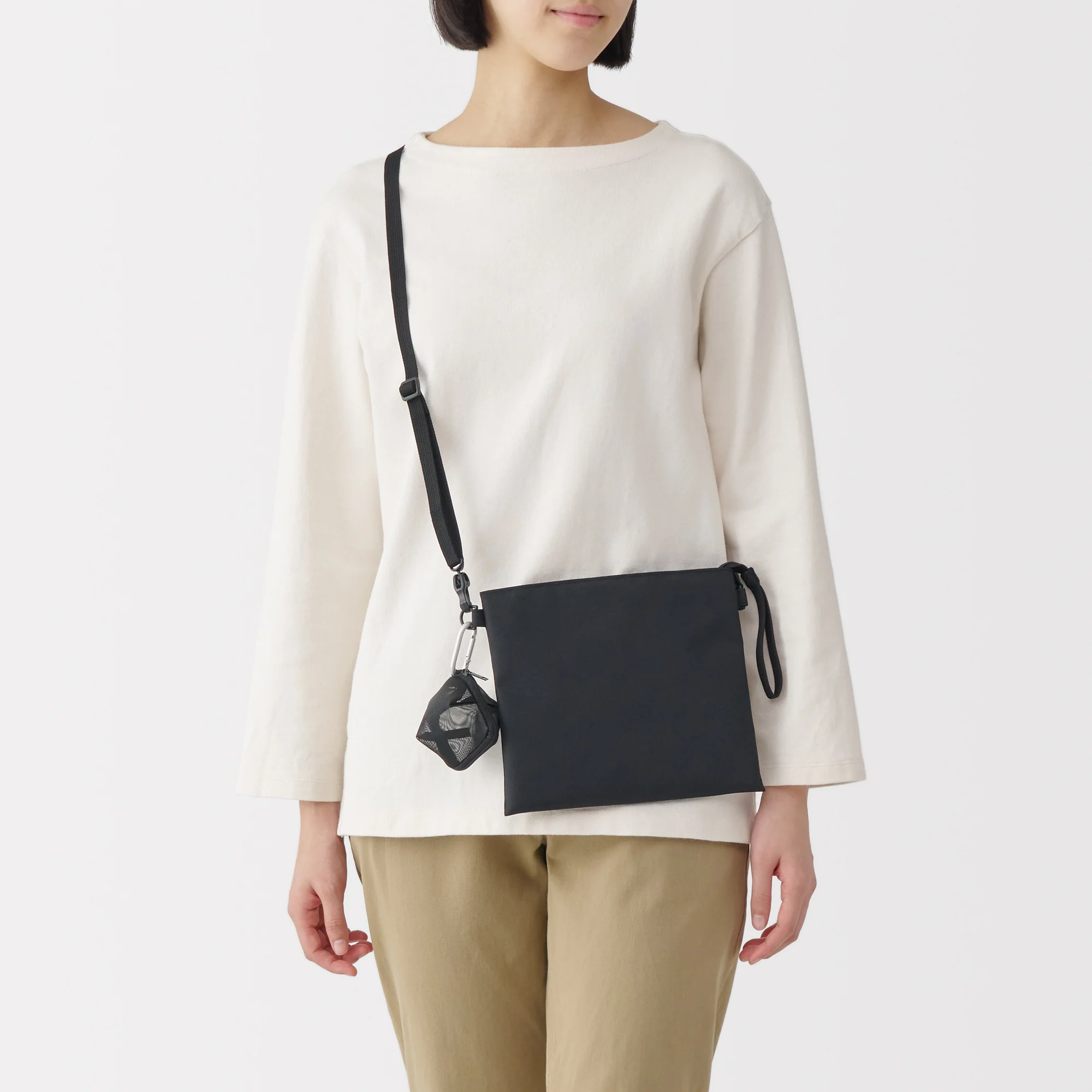 Nylon Mesh Compact Pouch - Image 20