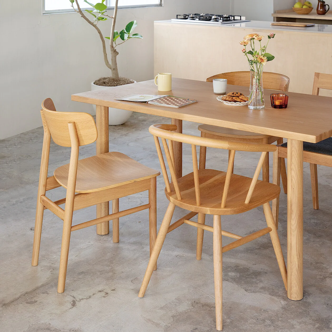 Oak Round Chair - Image 6