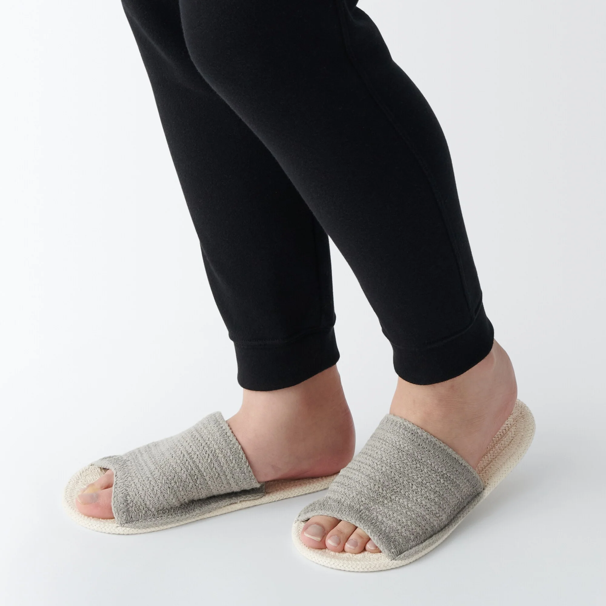 Open Toe Room Sandals - Image 22