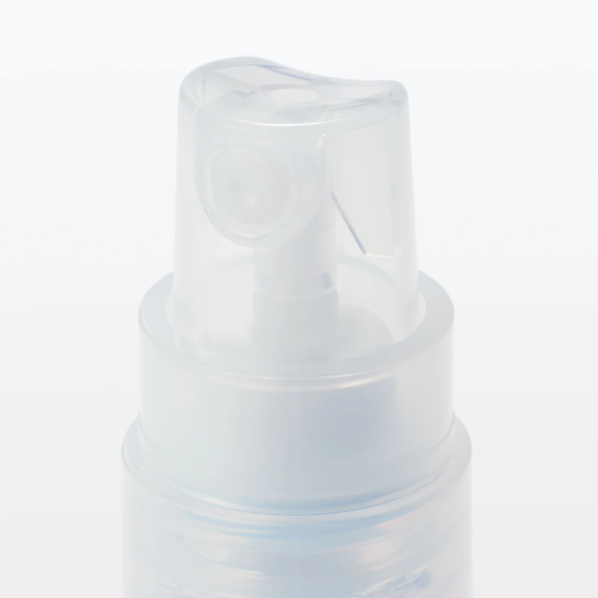 PET Petit Spray Bottle 15ml - Image 3