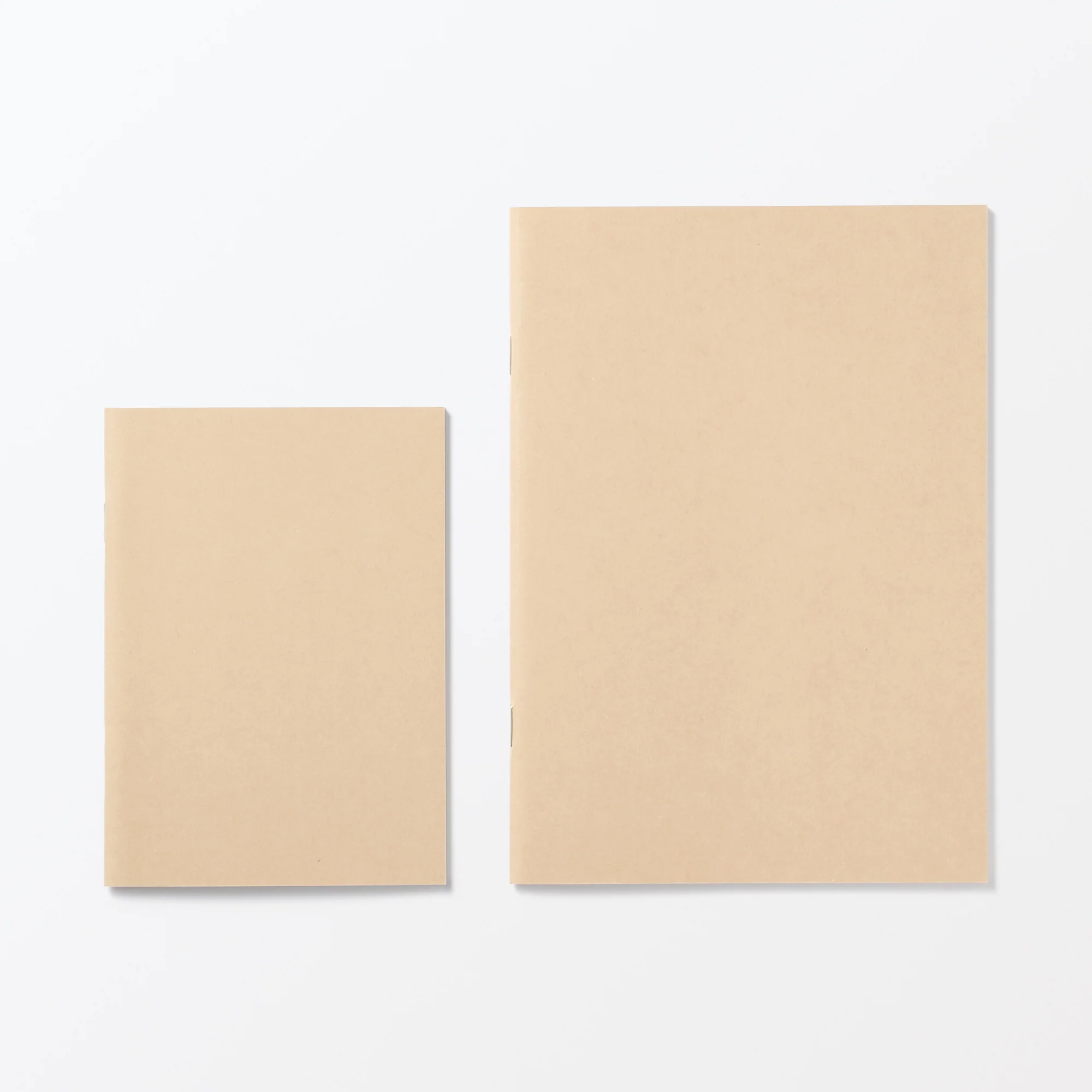 Plain Notebook A5 - Image 4