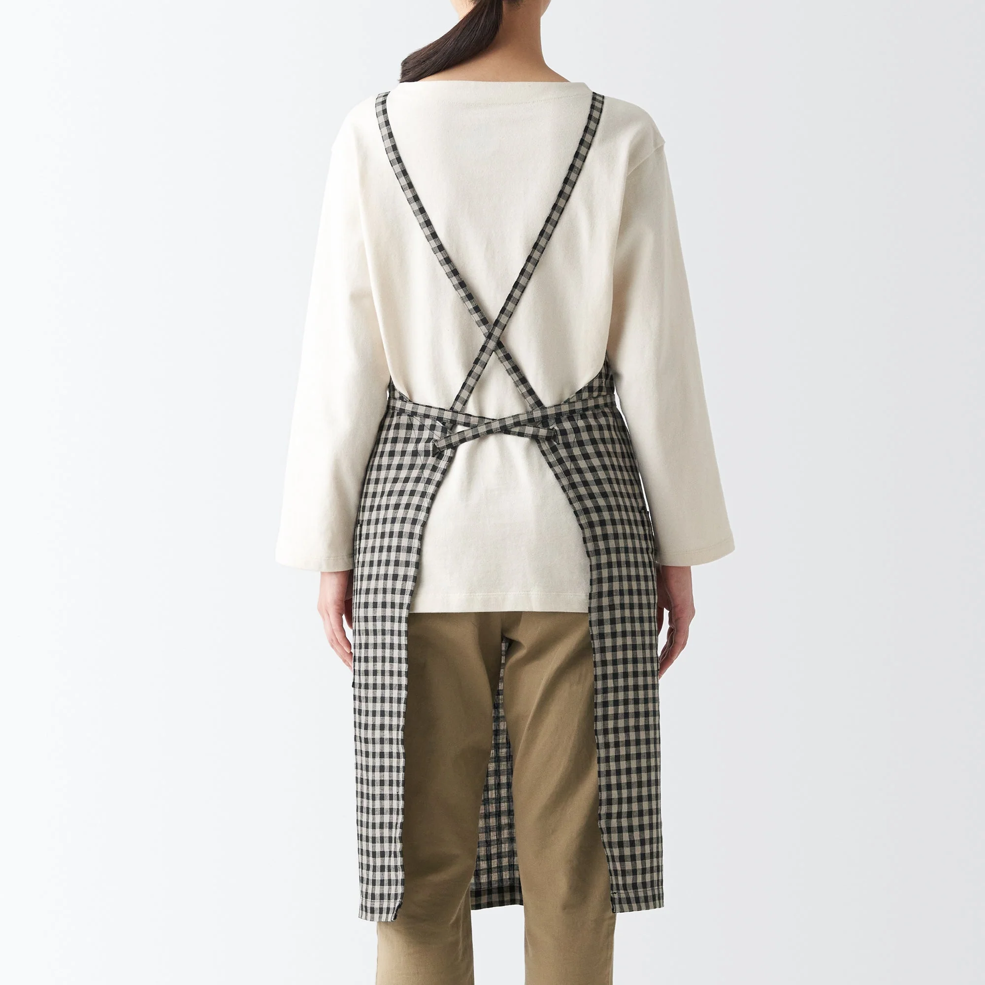 Plain Weave Linen Cross Back Apron - Image 18