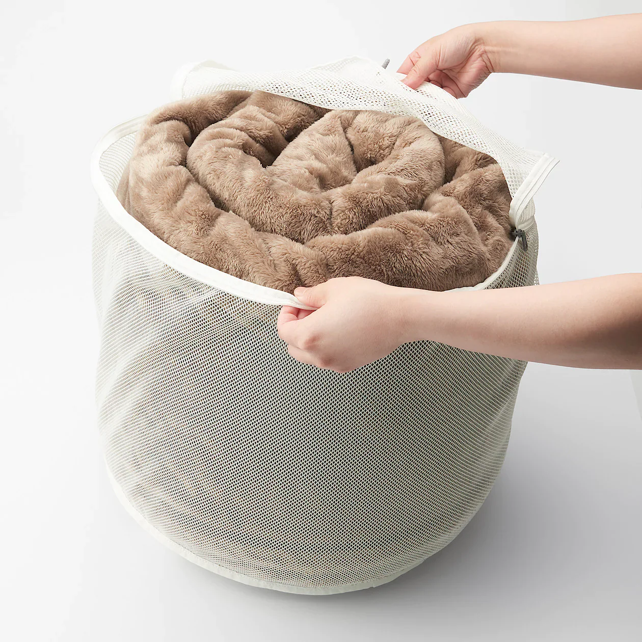 Polyester Reversible Laundry Net - Image 18