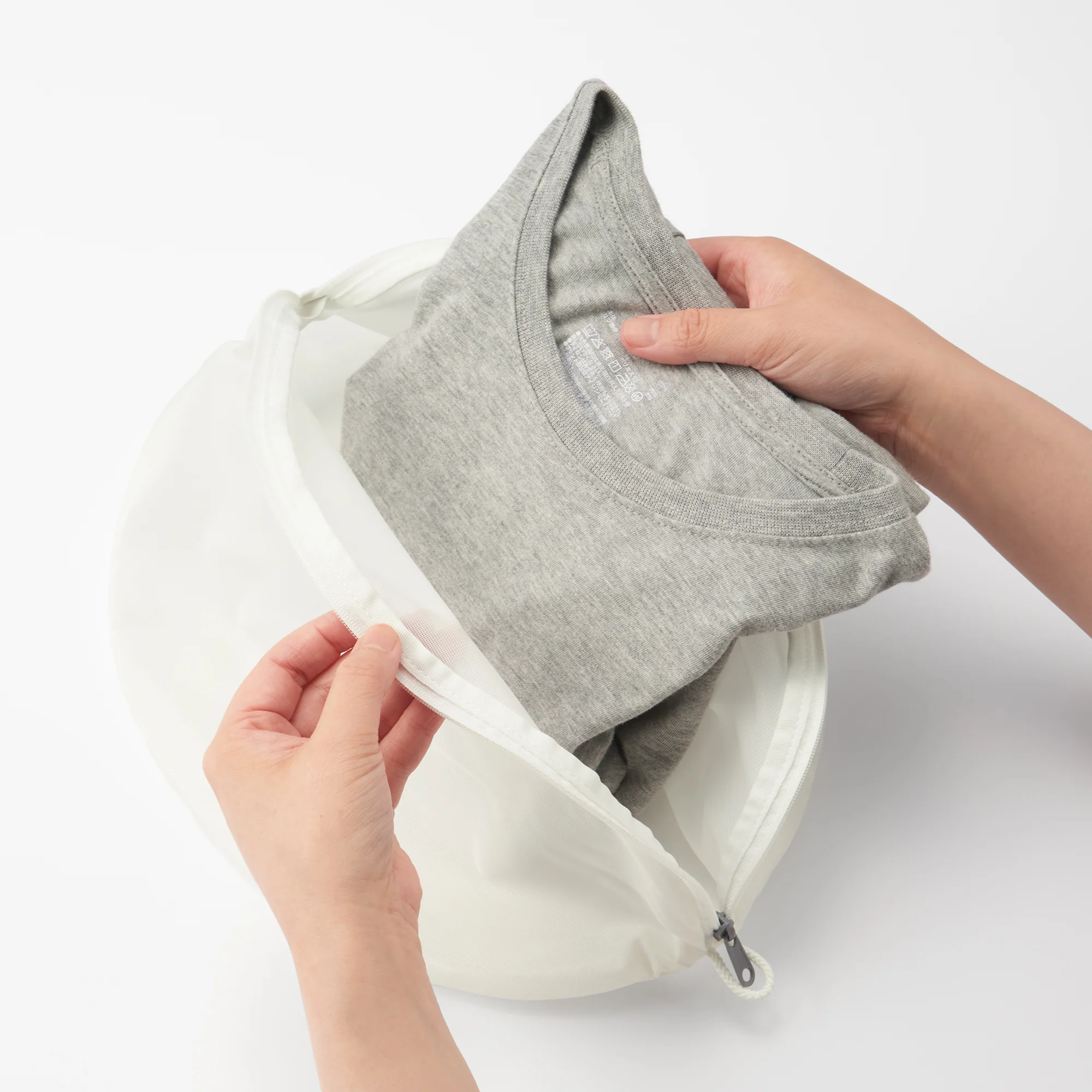 Polyester Reversible Laundry Net - Image 5