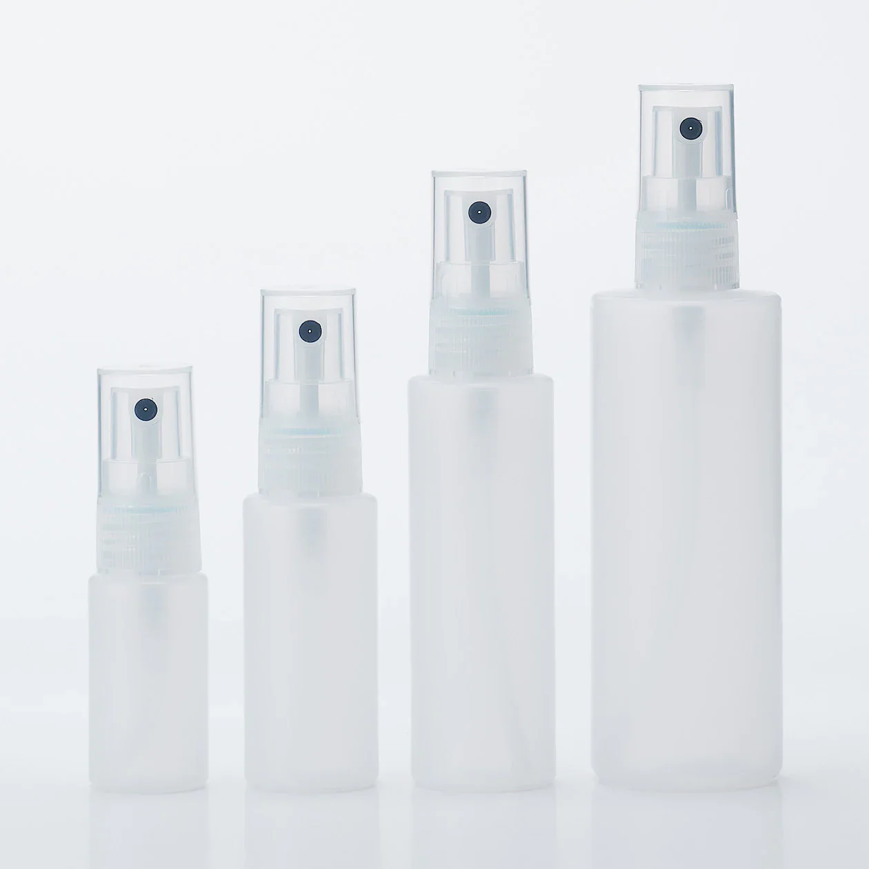 Polyethylene Petit Spray Bottle - Image 10