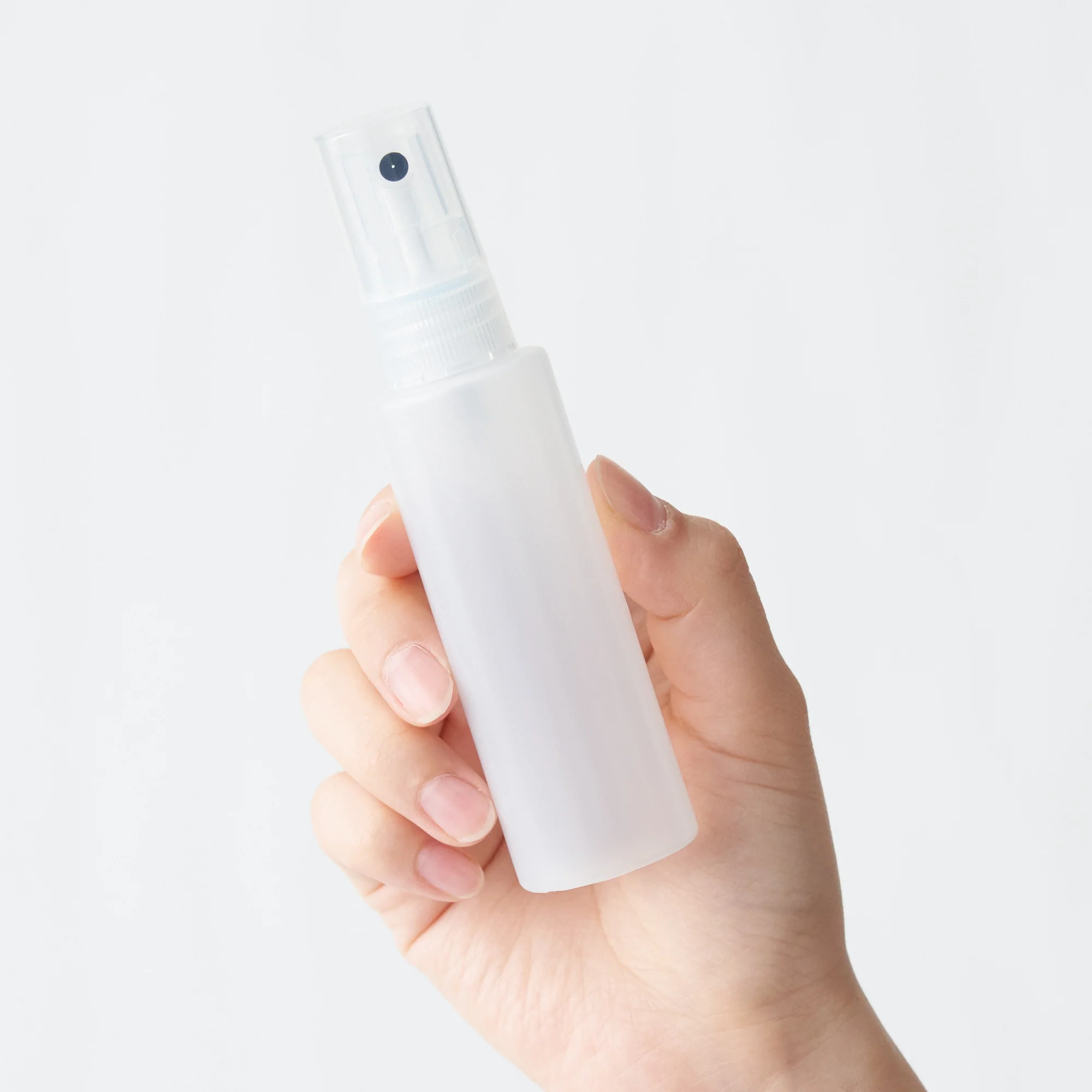 Polyethylene Petit Spray Bottle - Image 14