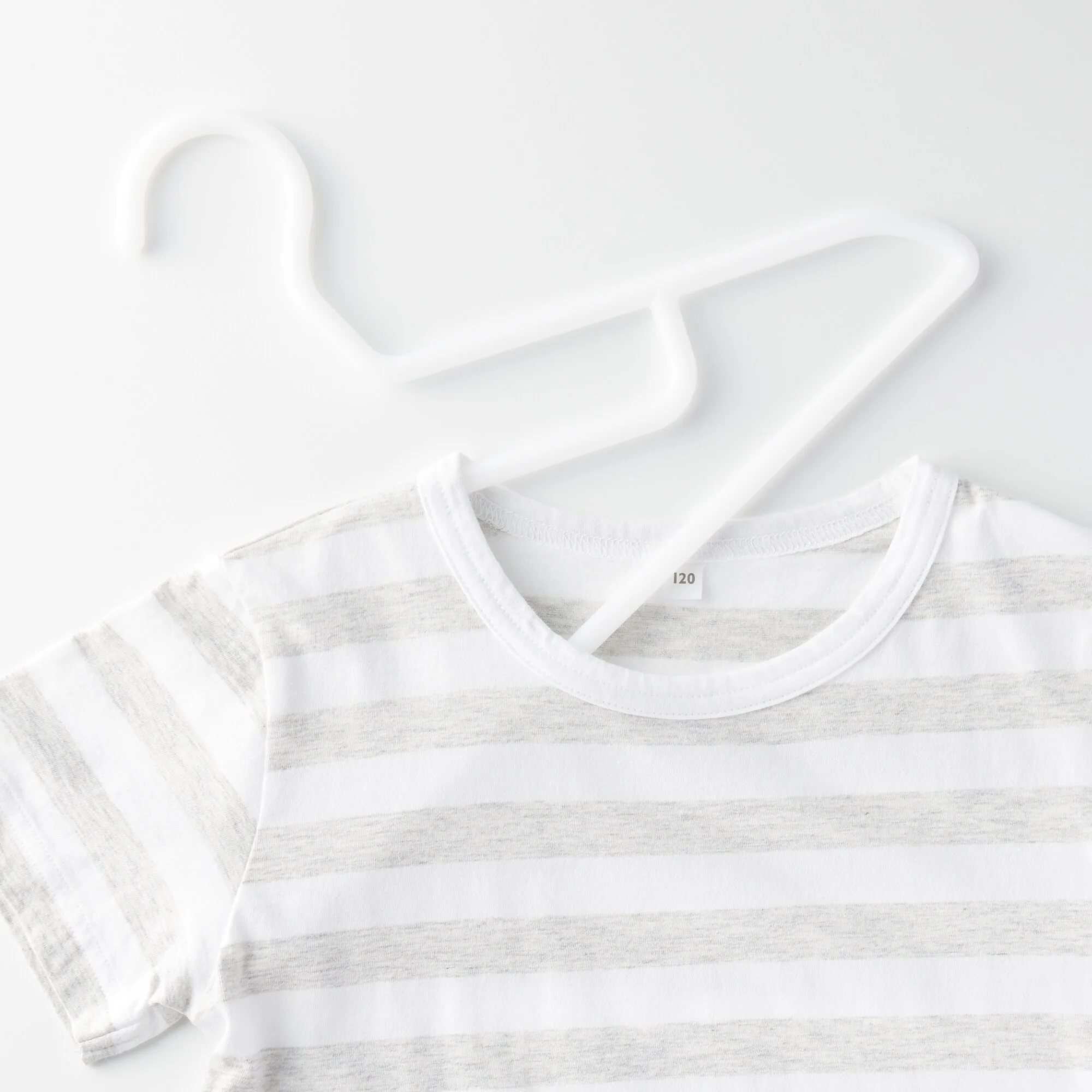 Polypropylene Laundry Hanger (3 Pack) - Image 5