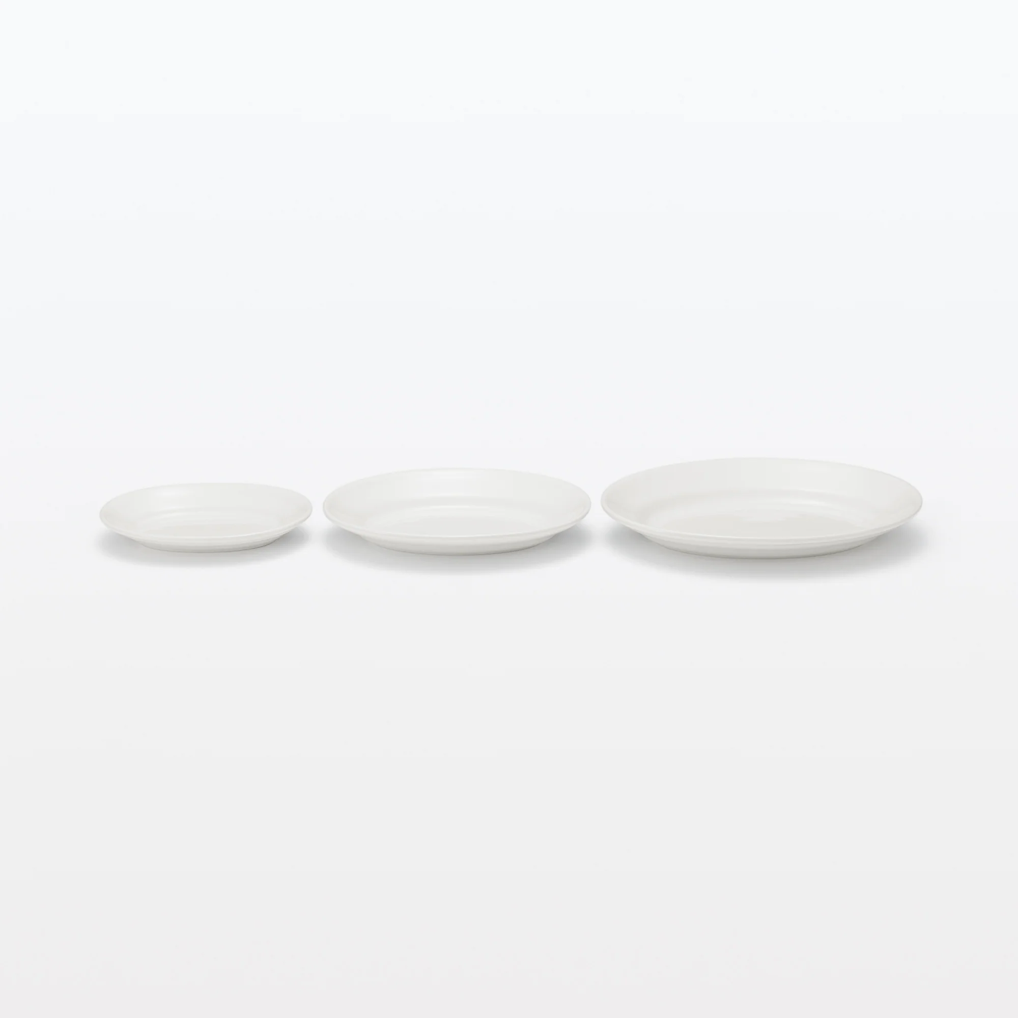 Porcelain Rimmed Oval Plate Small - White - Image 7