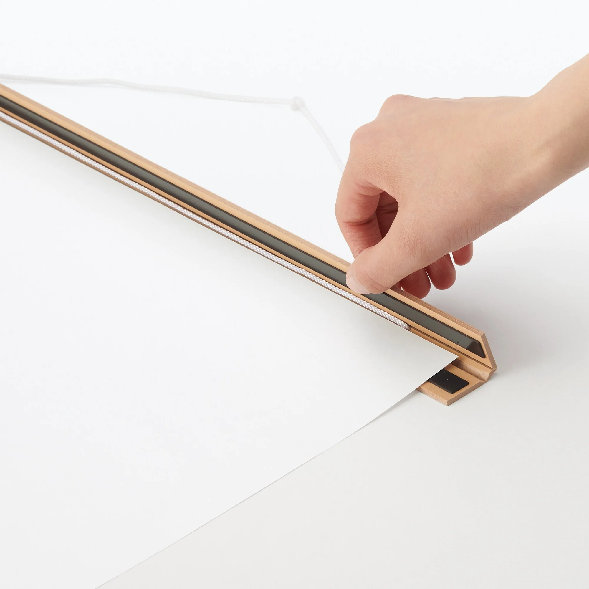 Poster Magnetic Hanger - 45 cm - Image 4