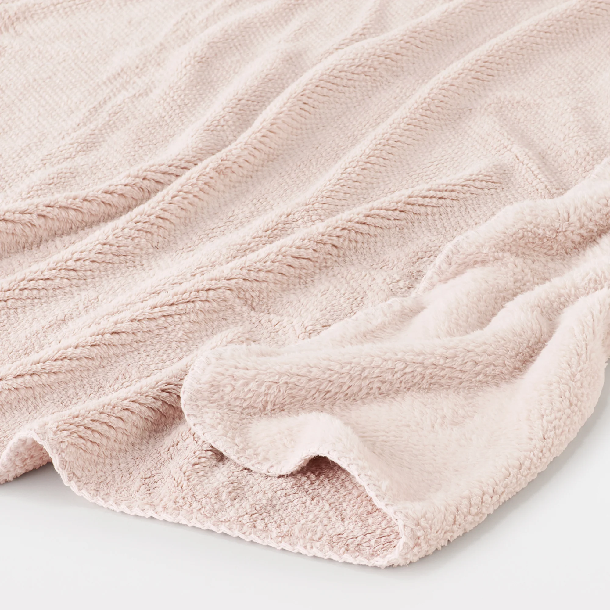 Recycled Polyester Warm Fibre Thin Blanket - Image 5