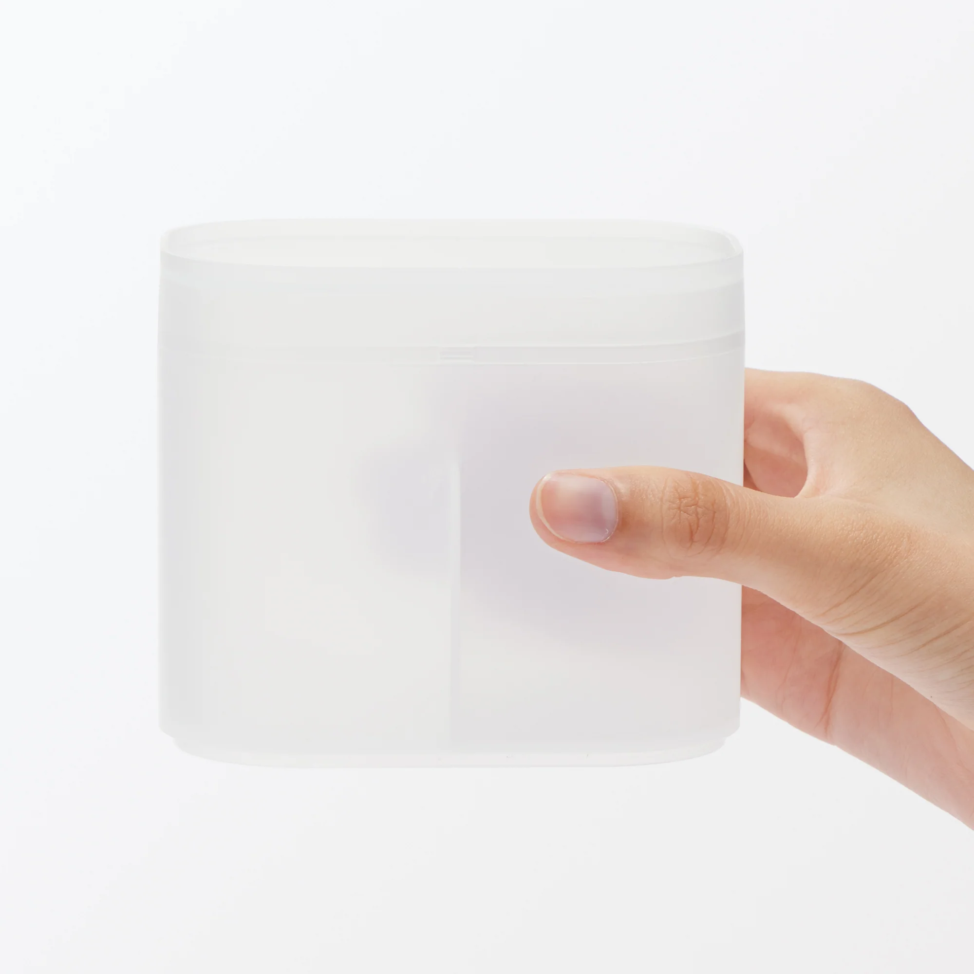 Recycled Polypropylene Cotton Pad and Swab Case with Lid - Image 7