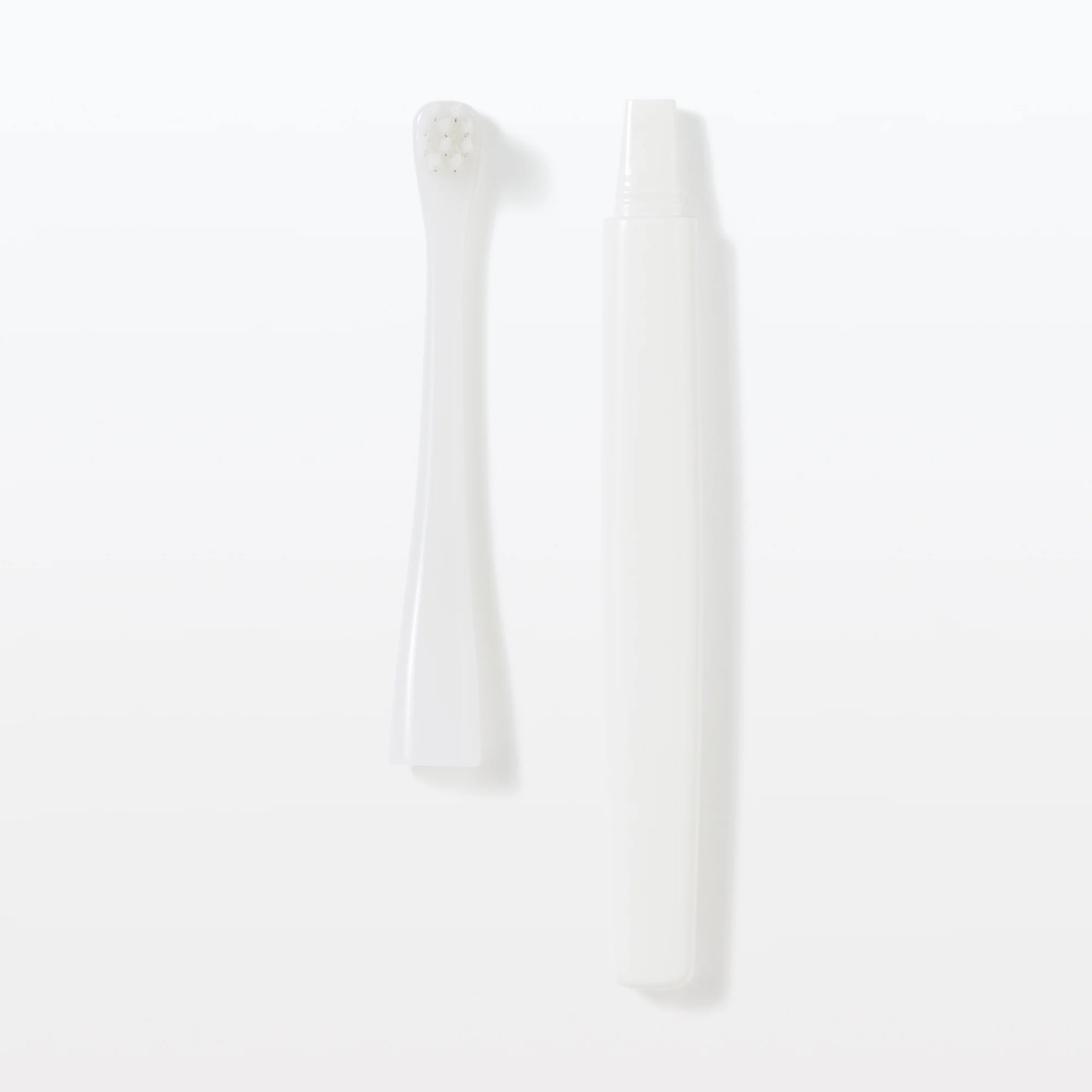 Replaceable Head Compact Medium Toothbrush - White - Image 2