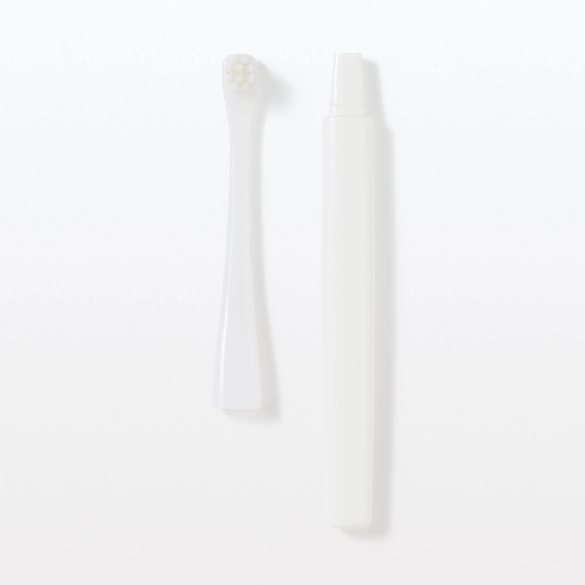 Replaceable Head Compact Soft Toothbrush - White - Image 2