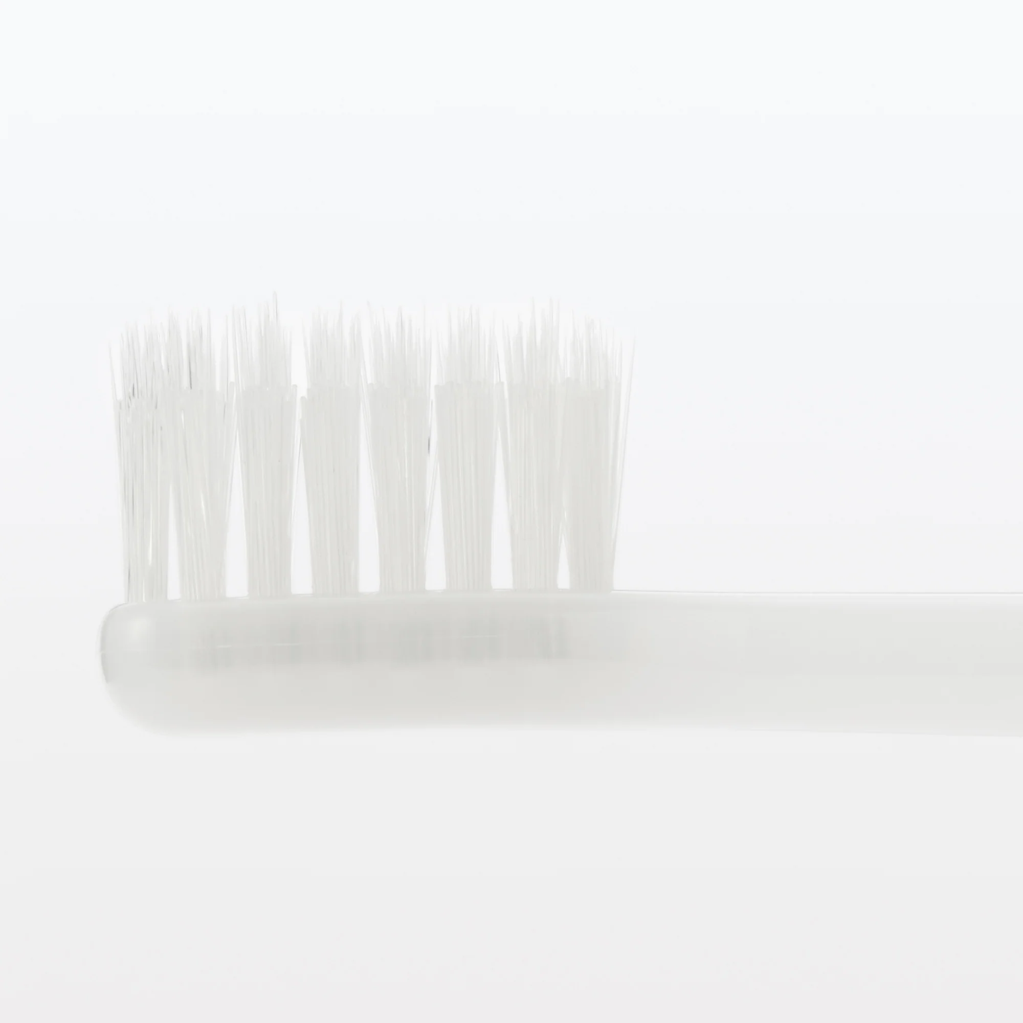 Replaceable Head Medium Toothbrush - Blue - Image 4