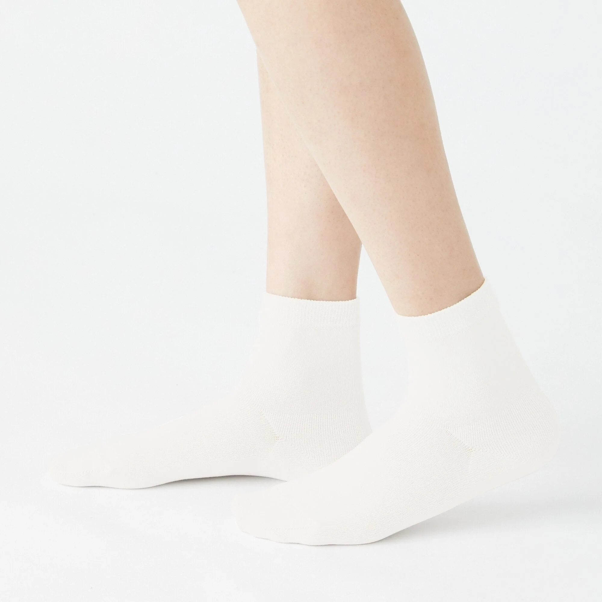 Right Angle 3 Layer Loose Top Short Socks - Image 8