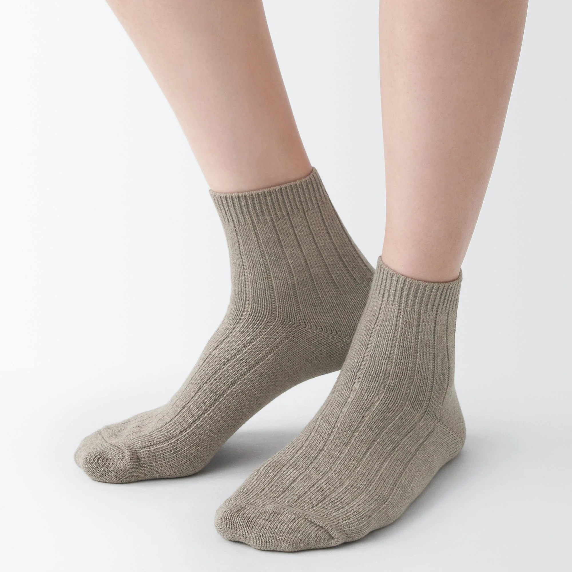 Right Angle Adjustable Ribbed Socks - Image 17