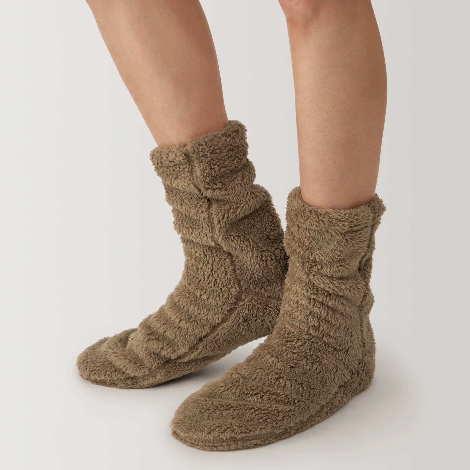 Right Angle Boa Fleece Cozy Socks - Image 8