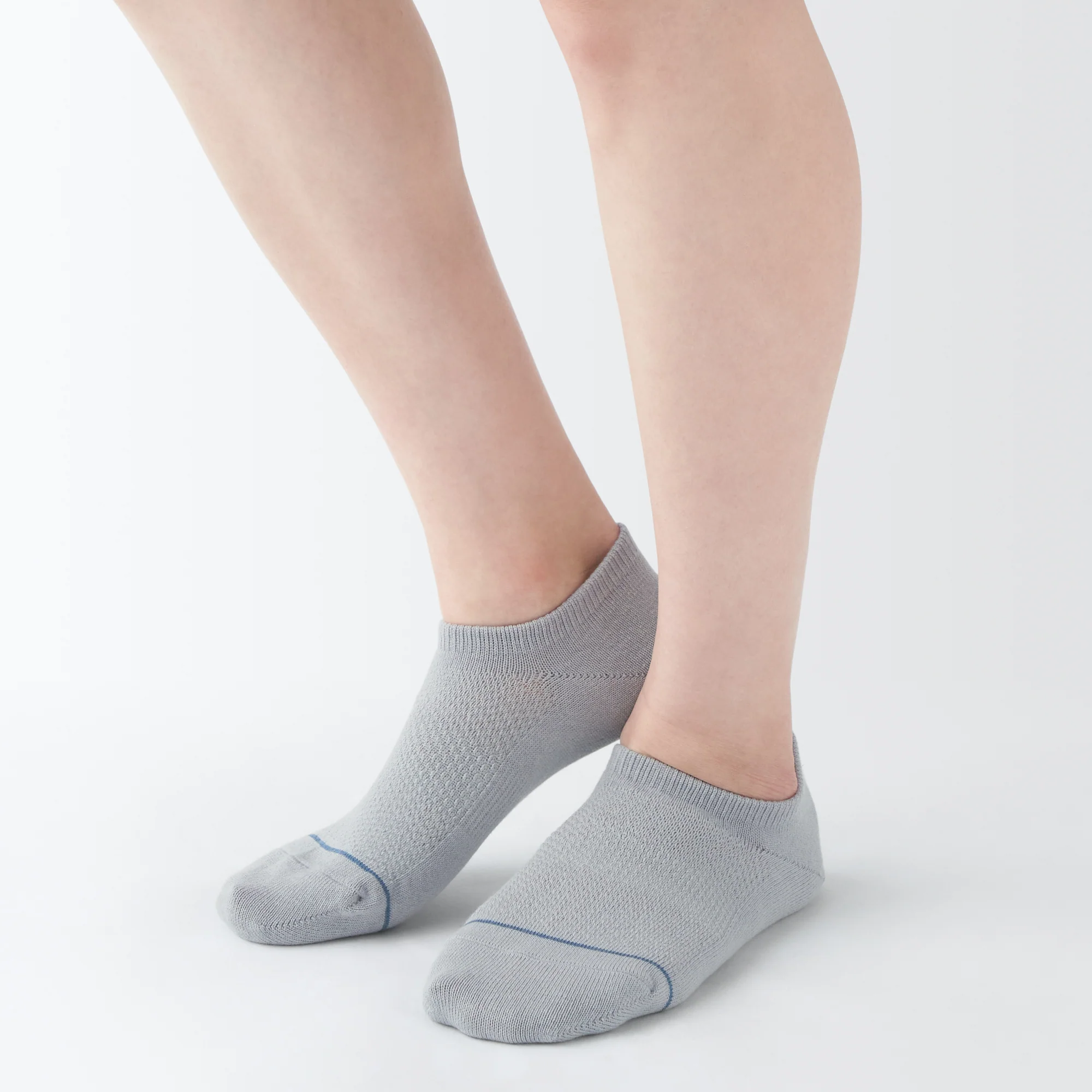 Right Angle Breathable Mesh Sneaker Socks - Image 9