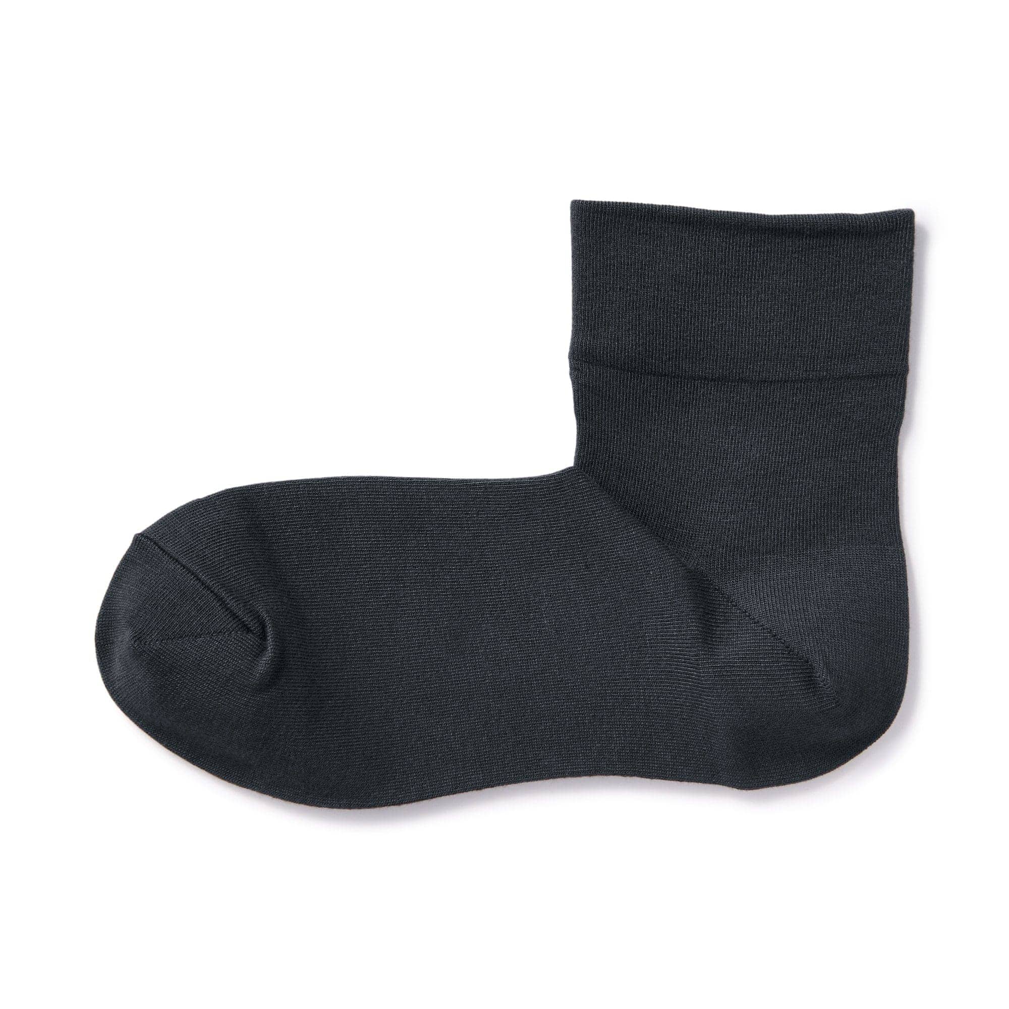 Right Angle Loose Top Short Socks - Image 7