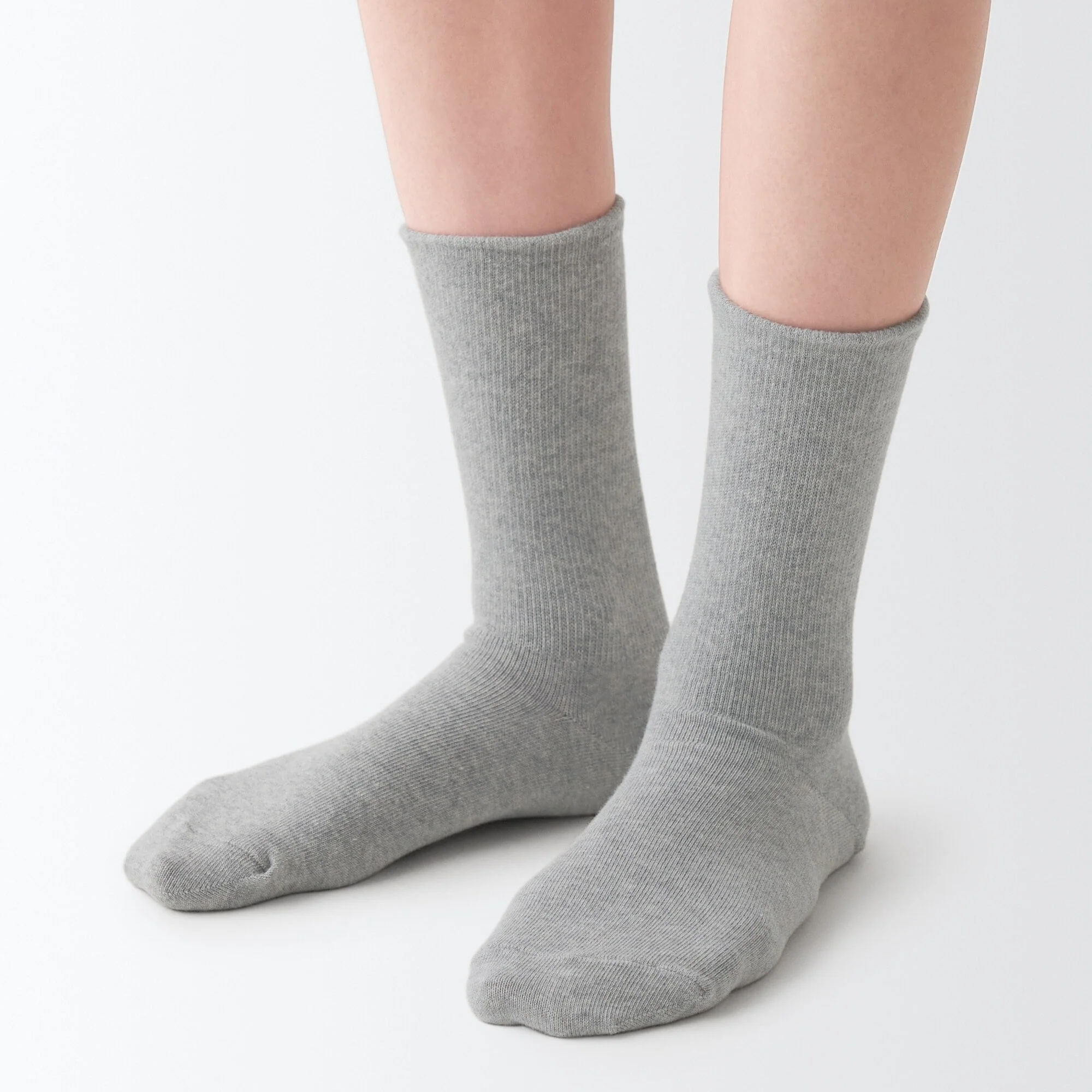 Right Angle Loose Top Tapered Socks - Image 15