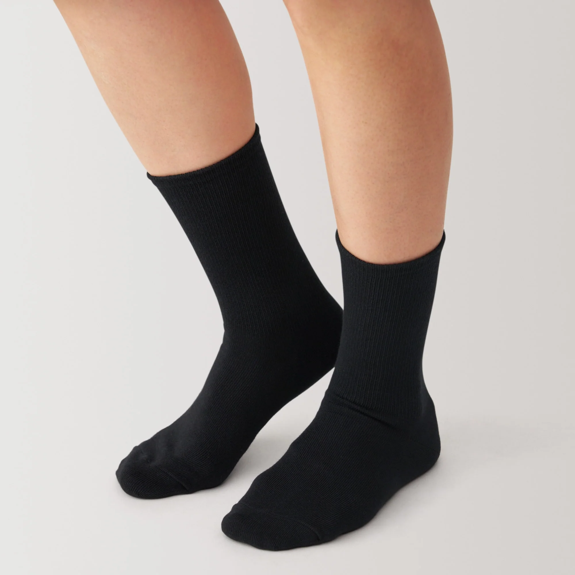 Right Angle Loose Top Tapered Socks - Image 12