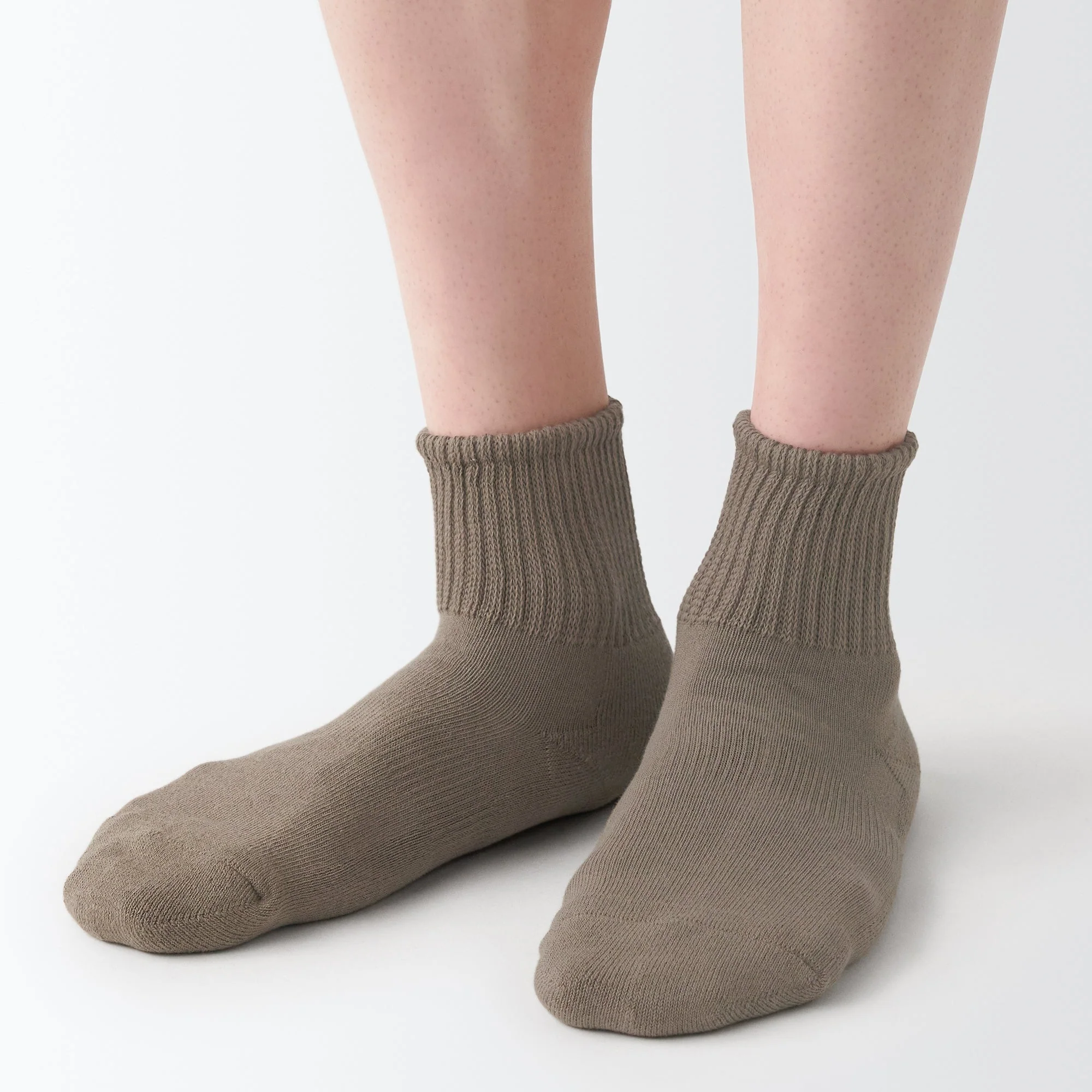 Right Angle Pile Short Socks
