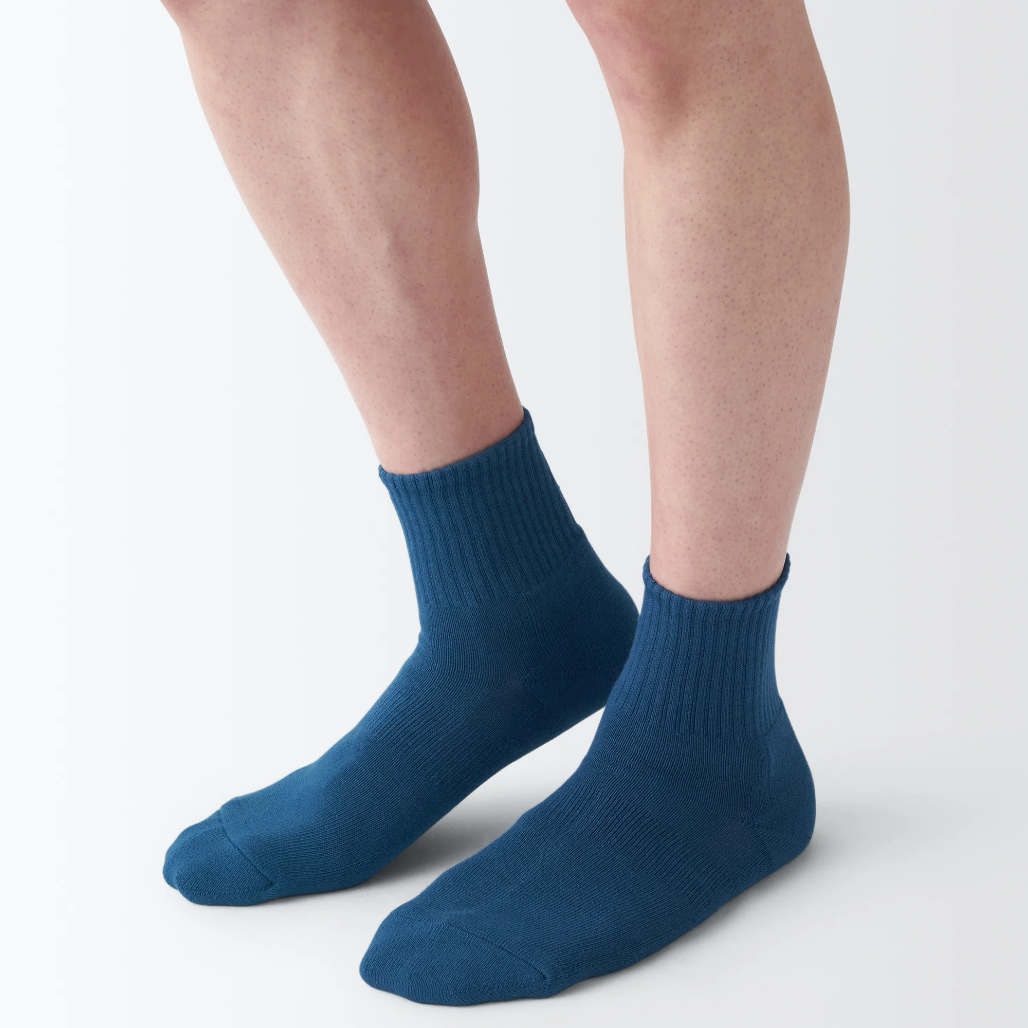Right Angle Pile Short Socks - Image 17