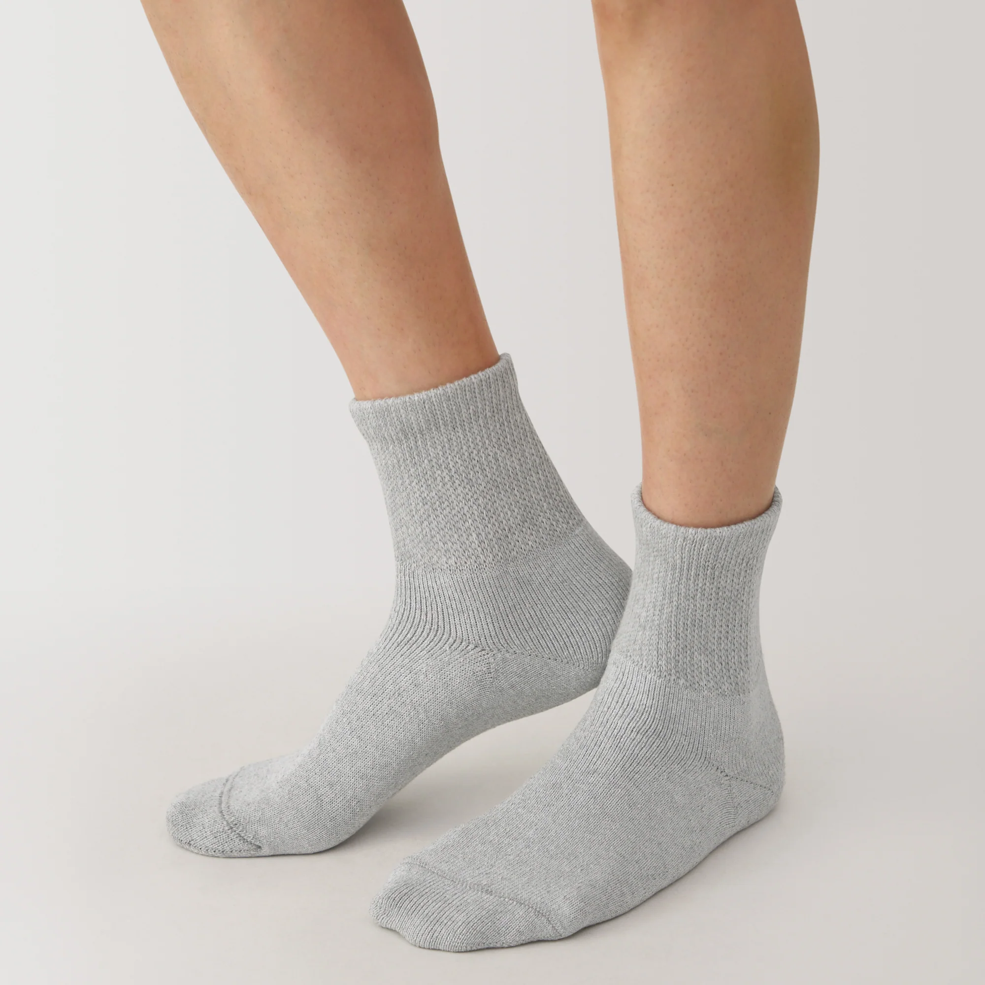 Right Angle Pile Short Socks - Image 14