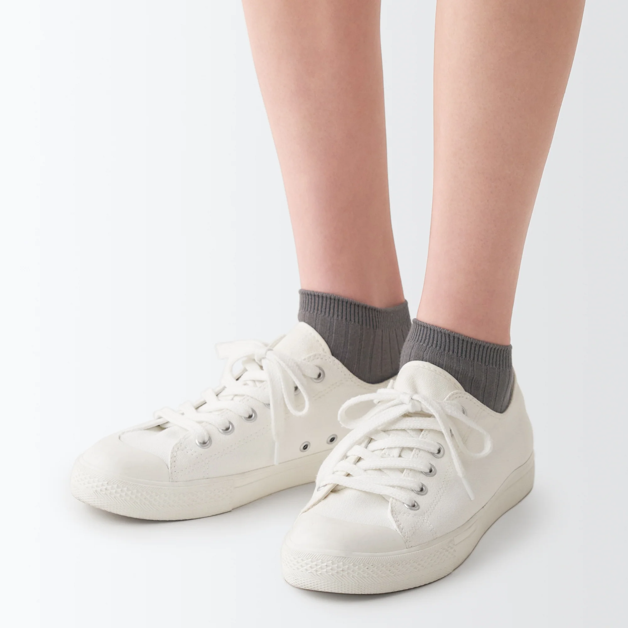 Right Angle Ribbed Sneaker Socks - Image 28