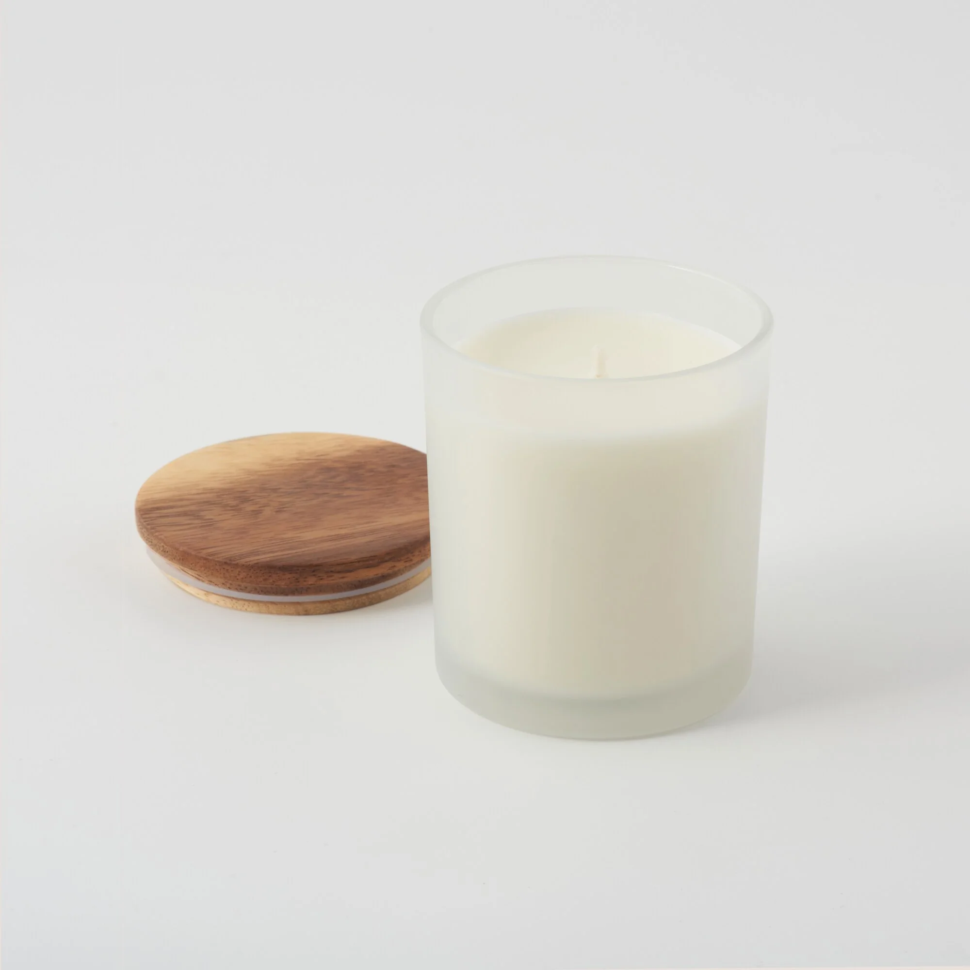Scented Glass Candle - Floral Woody - Image 3
