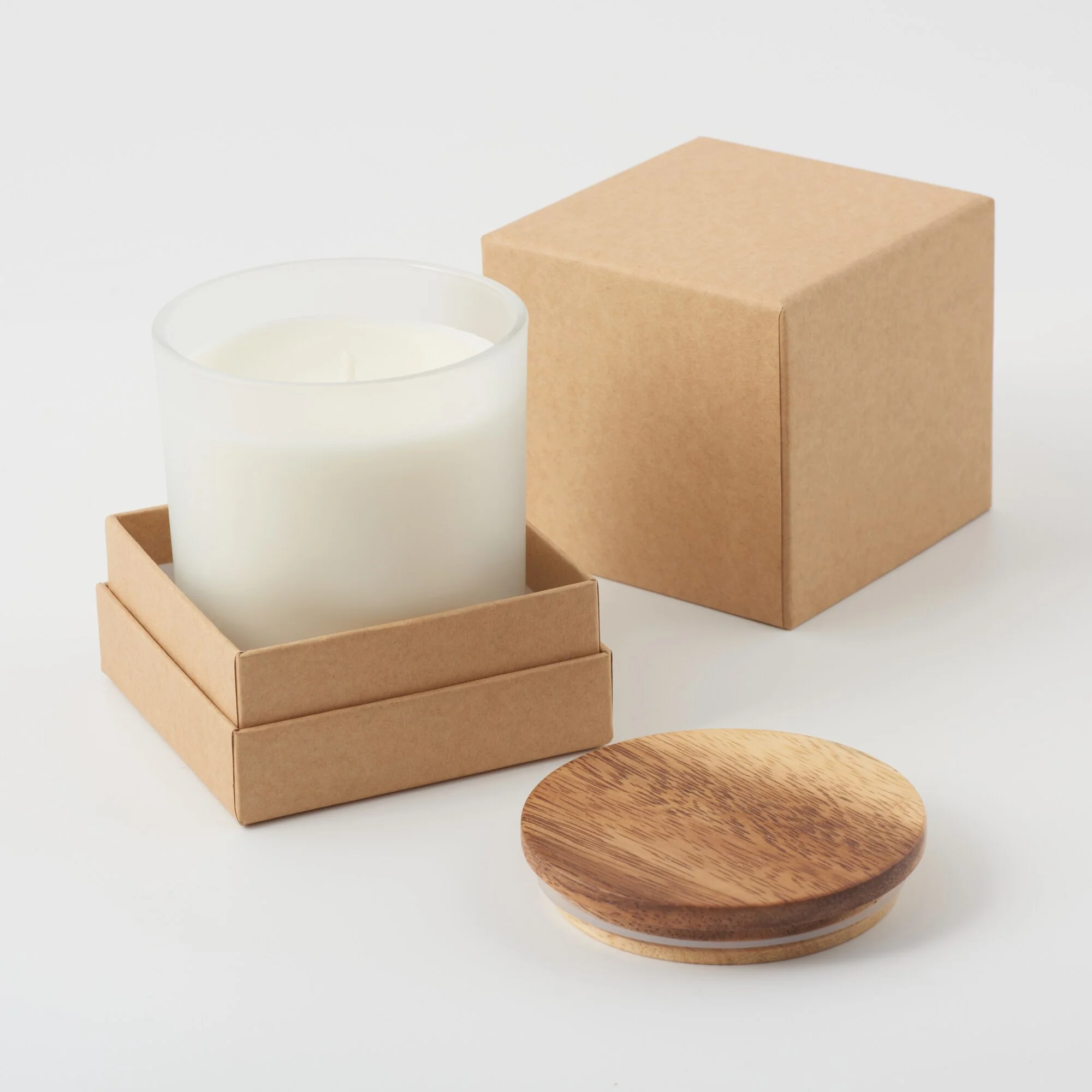 Scented Glass Candle - Floral Woody - Image 4
