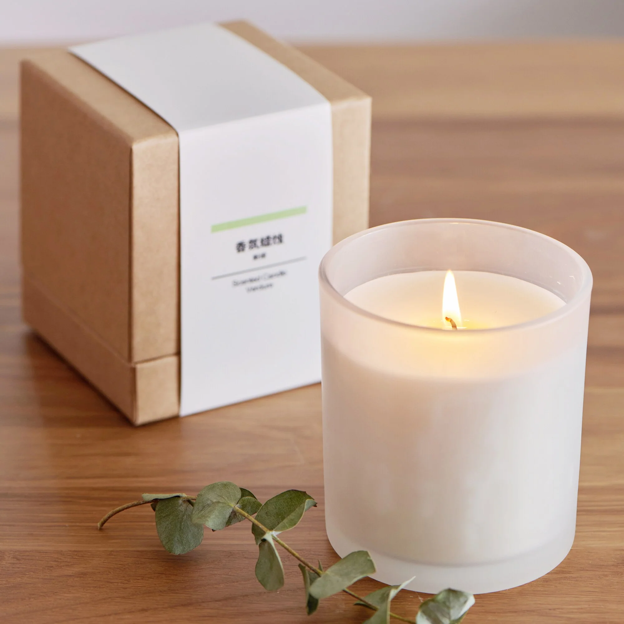 Scented Glass Candle - Floral Woody - Image 6