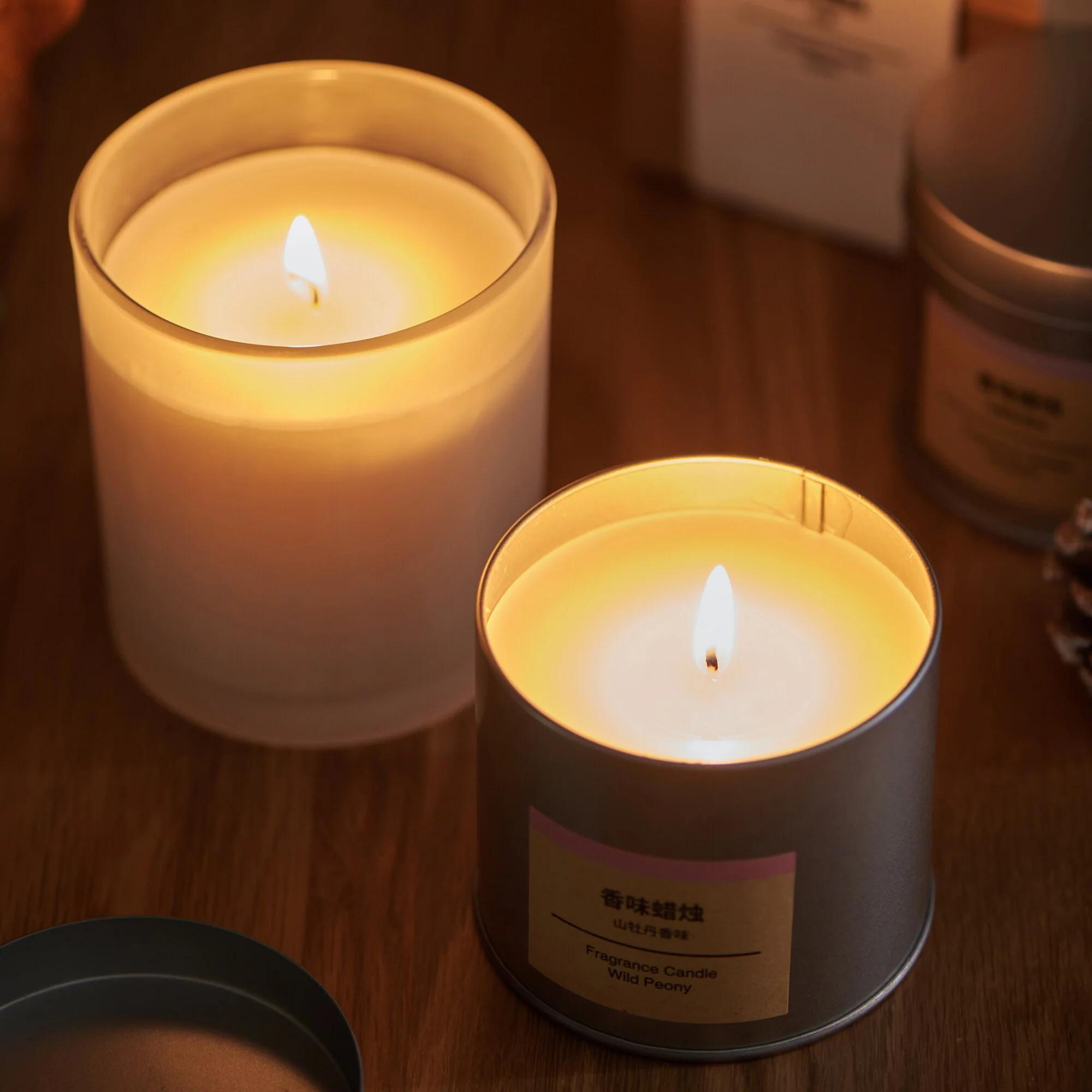 Scented Glass Candle - Floral Woody - Image 7