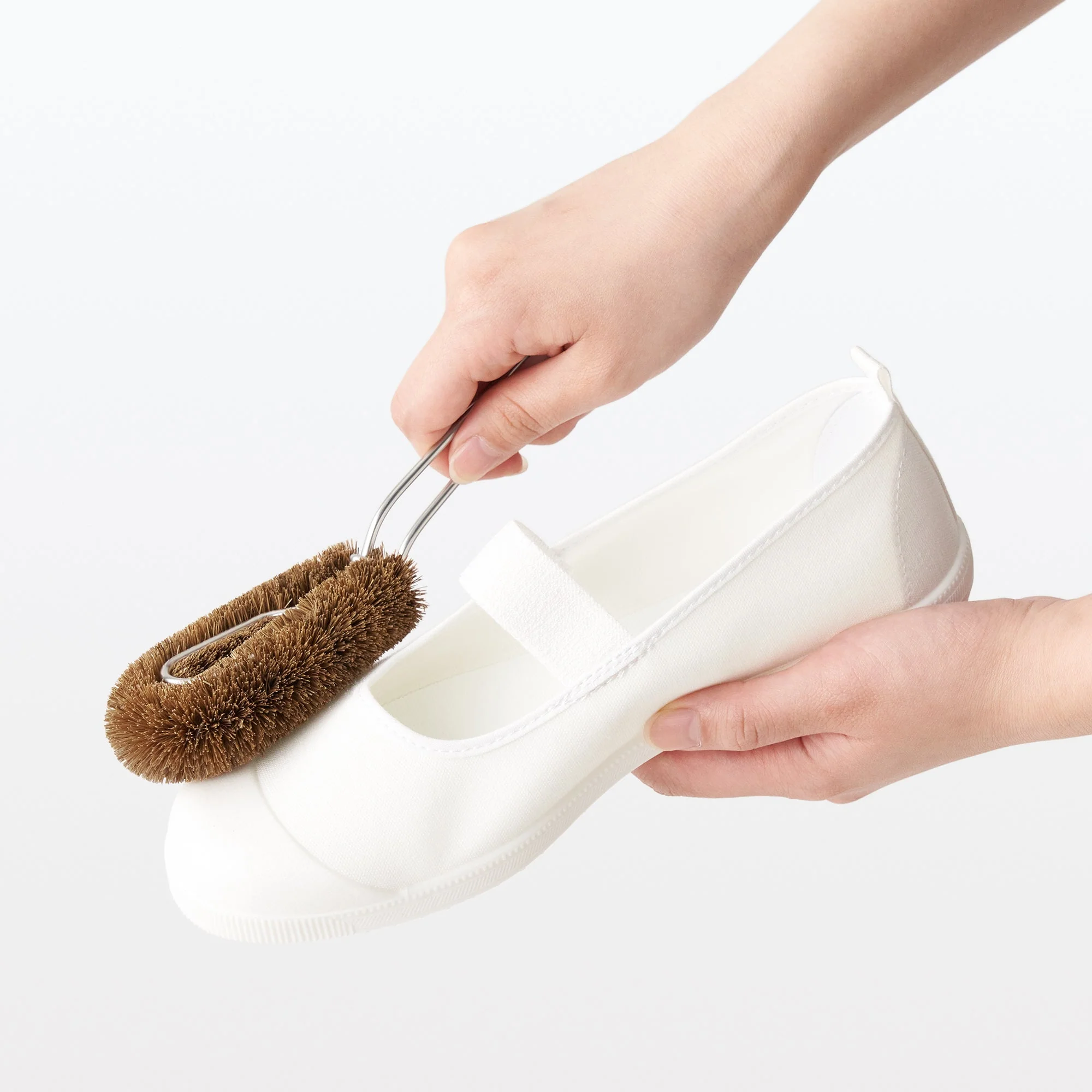 Scourer with Handle - Image 7