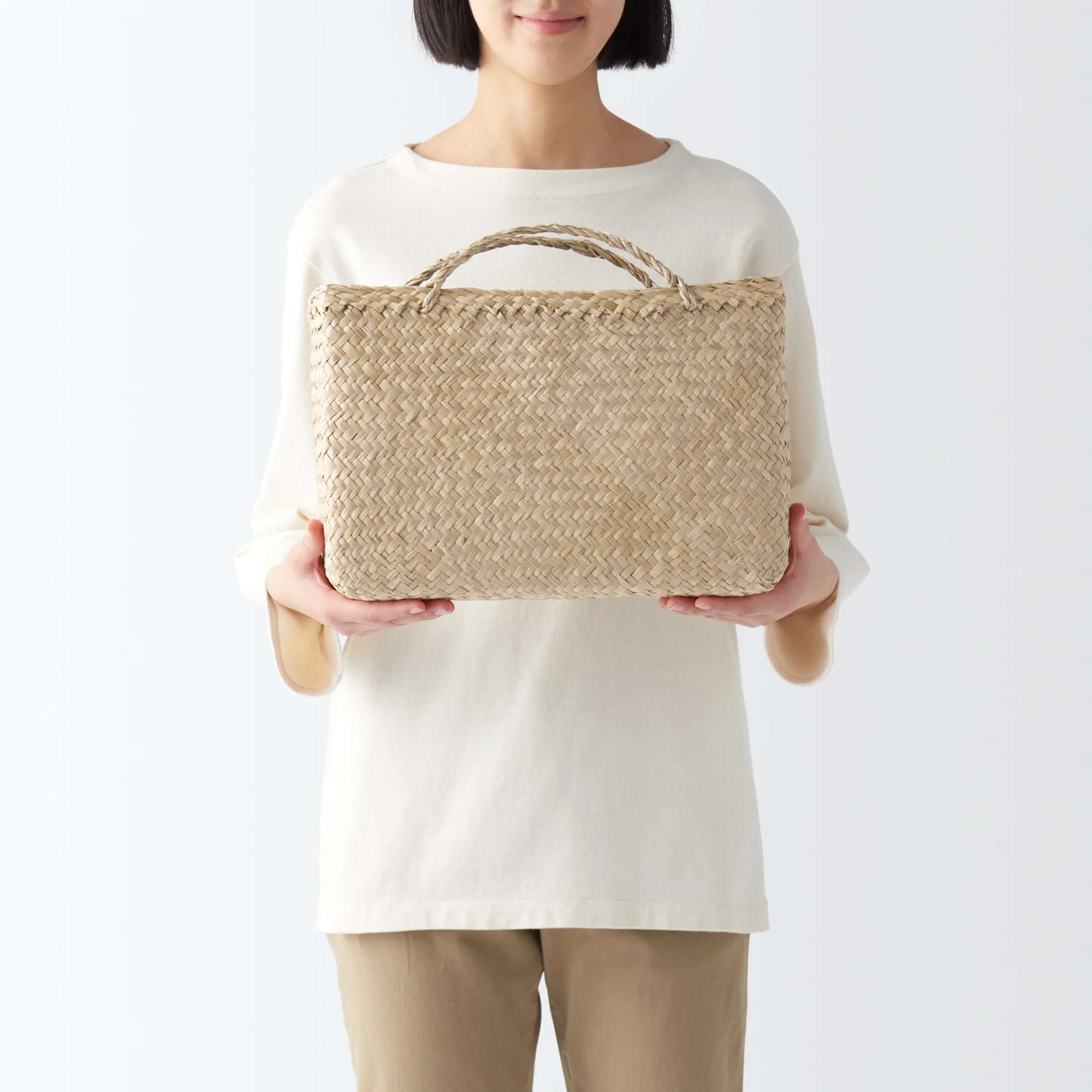 Seagrass Herringbone Basket with Handle - Large (W36 x D12.5 x H24 cm) - Image 2