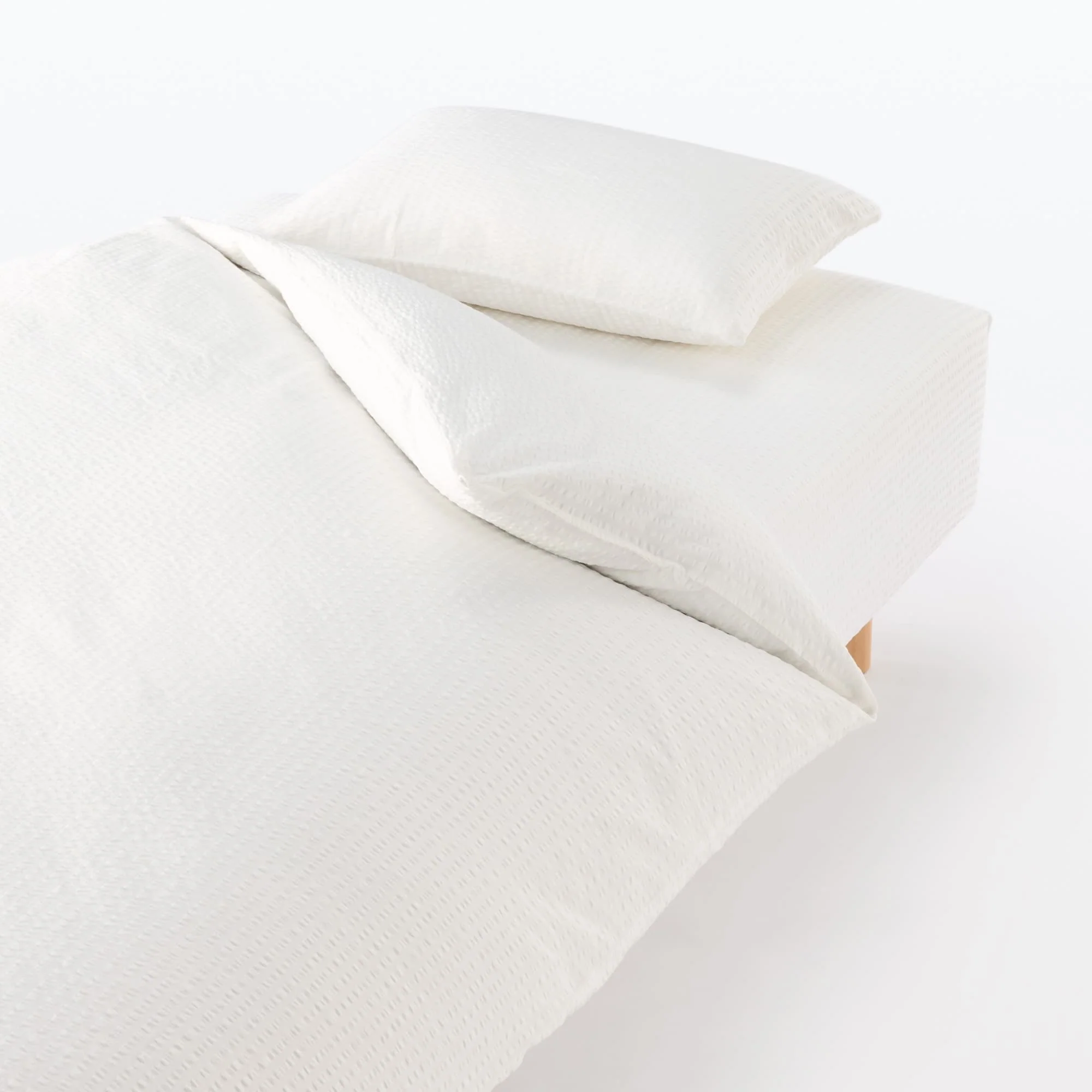Seersucker Duvet Cover - Image 2