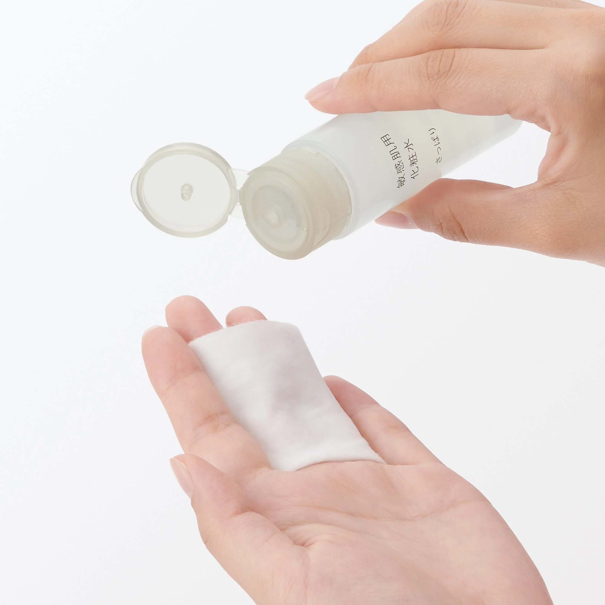 Sensitive Toning Water - Light Moisture 50 ml - Image 4