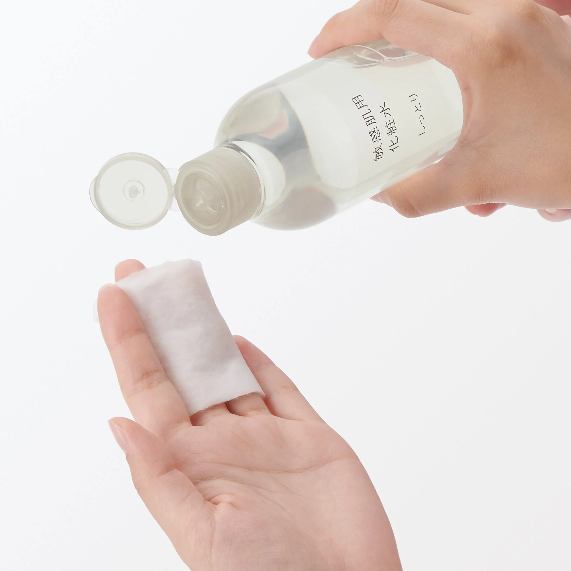 Sensitive Toning Water - Moisture 300 ml - Image 4