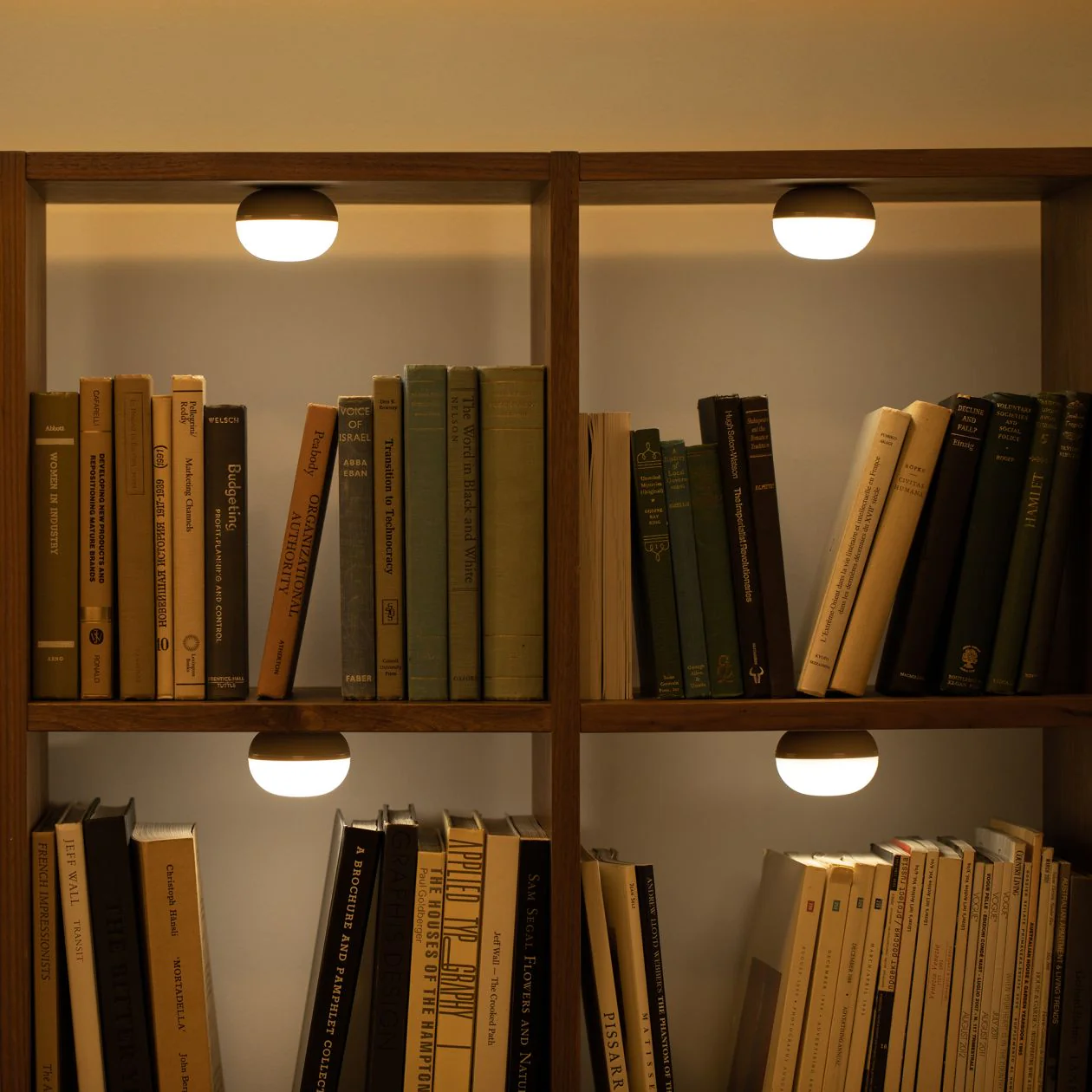 Sensor Light with Magnet - Image 15