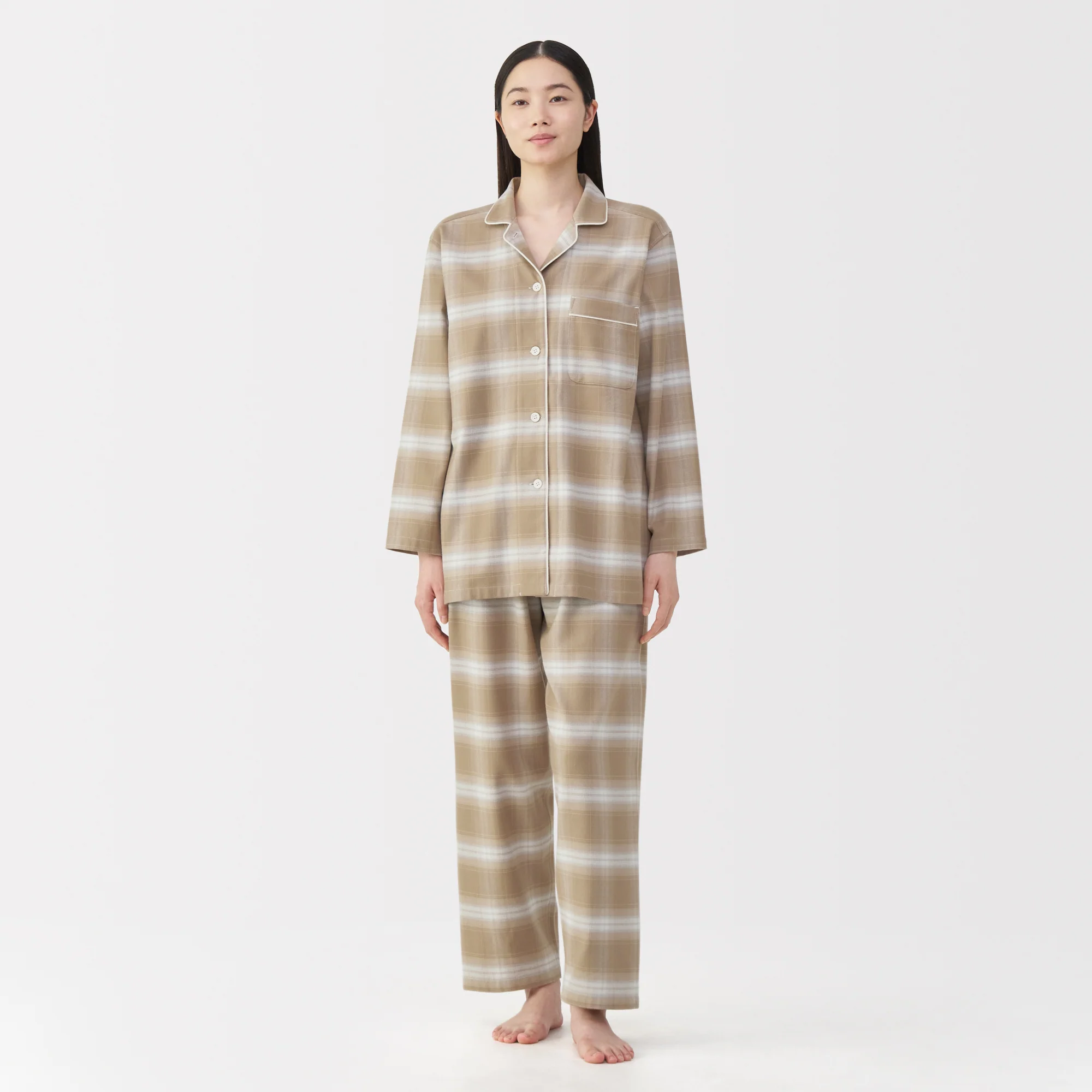 Side Seamless Flannel Pajamas - Image 3