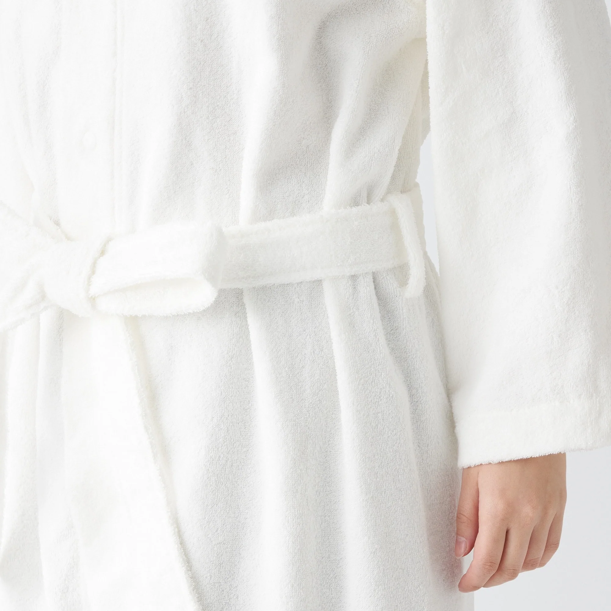 Side Seamless Pile Bathrobe - Image 8