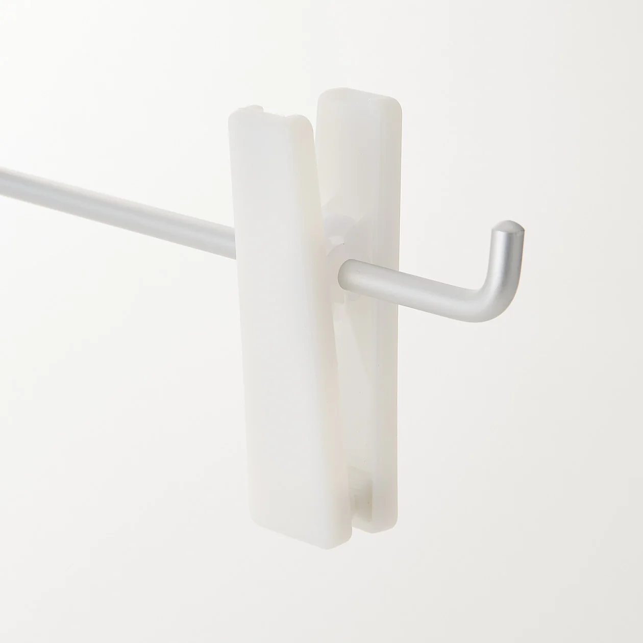 Single Tier Aluminum Hanger for Bottoms - Image 6