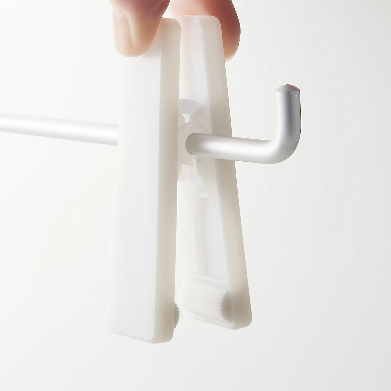 Single Tier Aluminum Hanger for Bottoms - Image 7