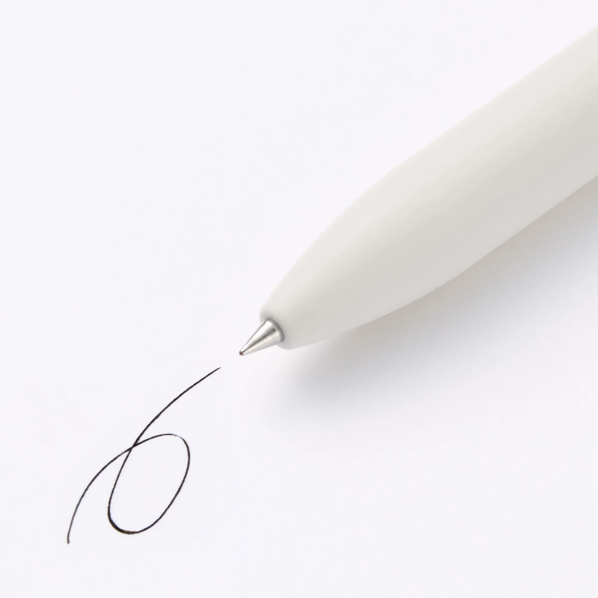 Smooth Oil Ink Ballpoint Pen 0.38 mm - Black - Image 2