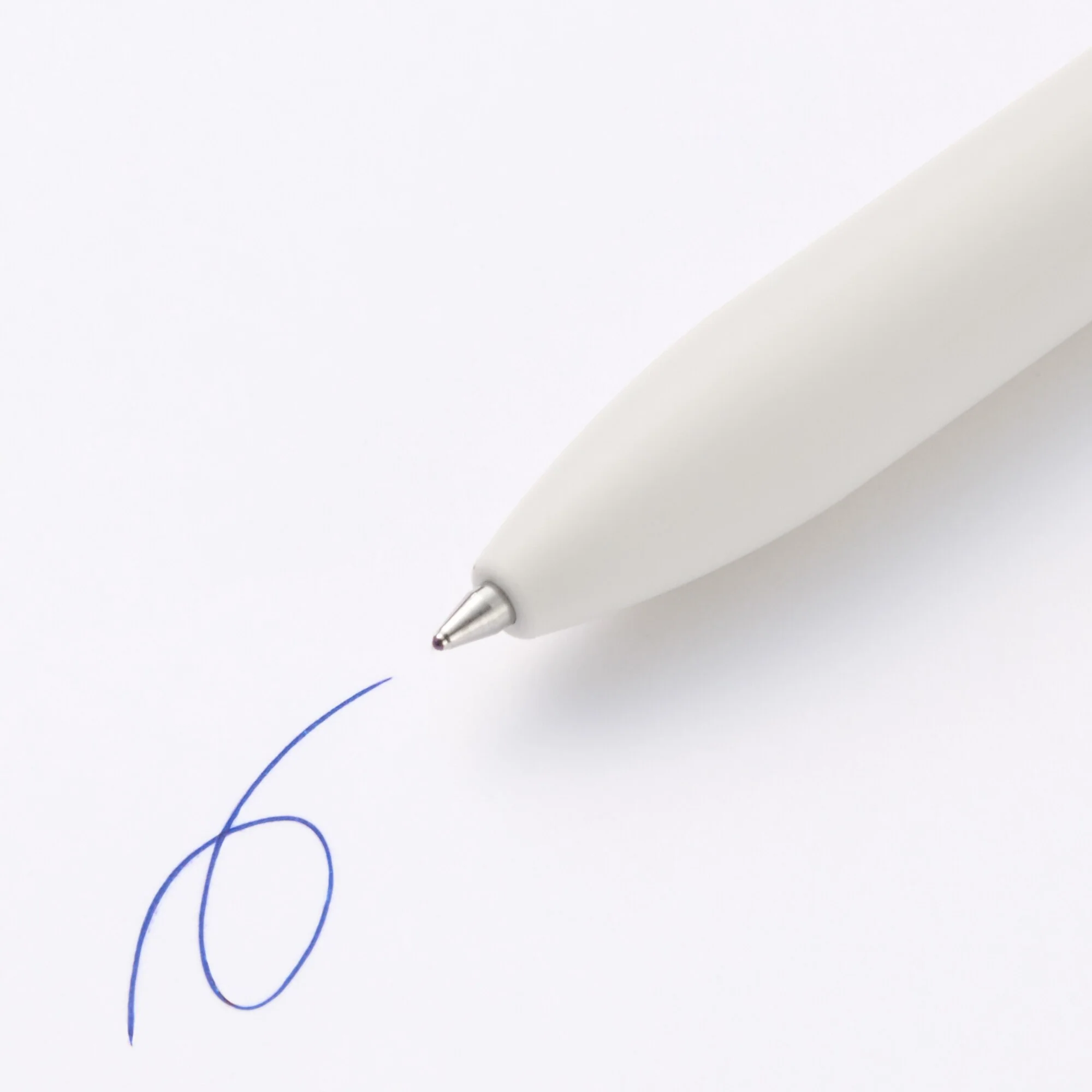 Smooth Oil Ink Ballpoint Pen 0.7 mm - Blue - Image 2