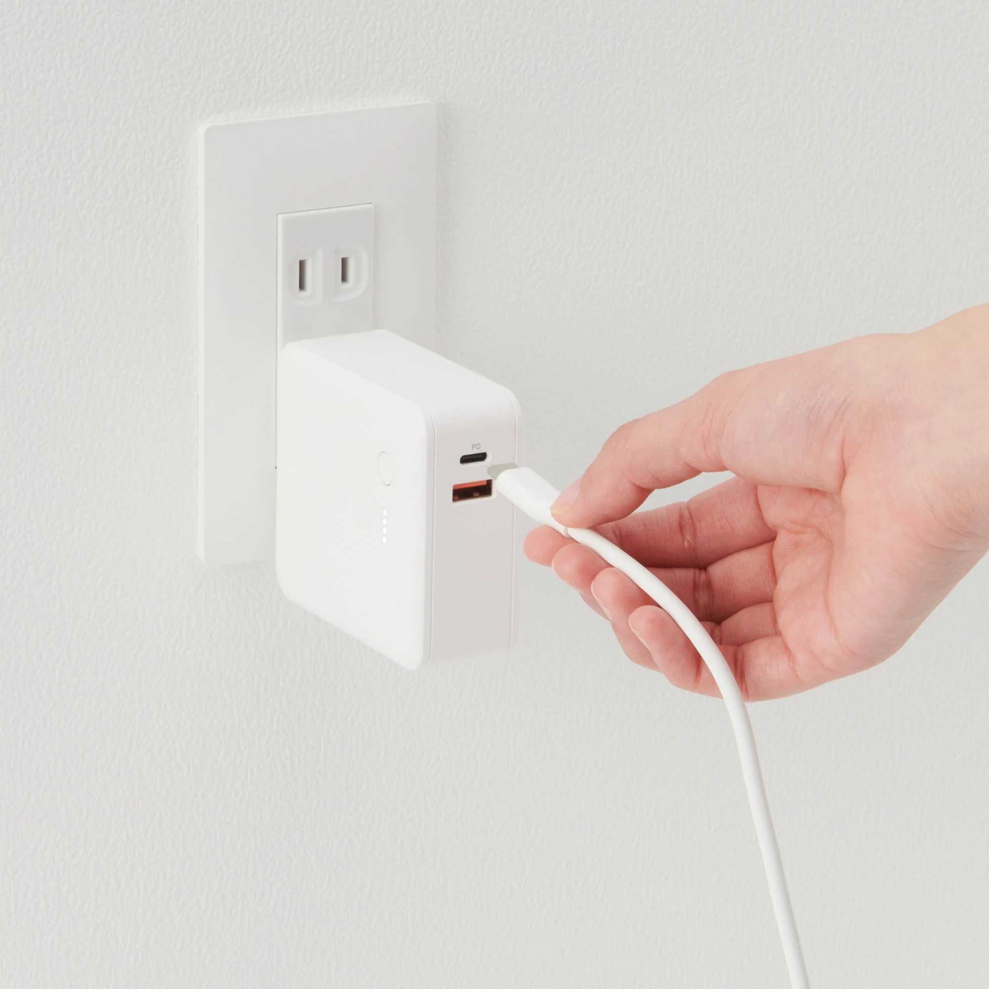 Soft and Tangle-free USB Cable - C to Lightning - Image 4